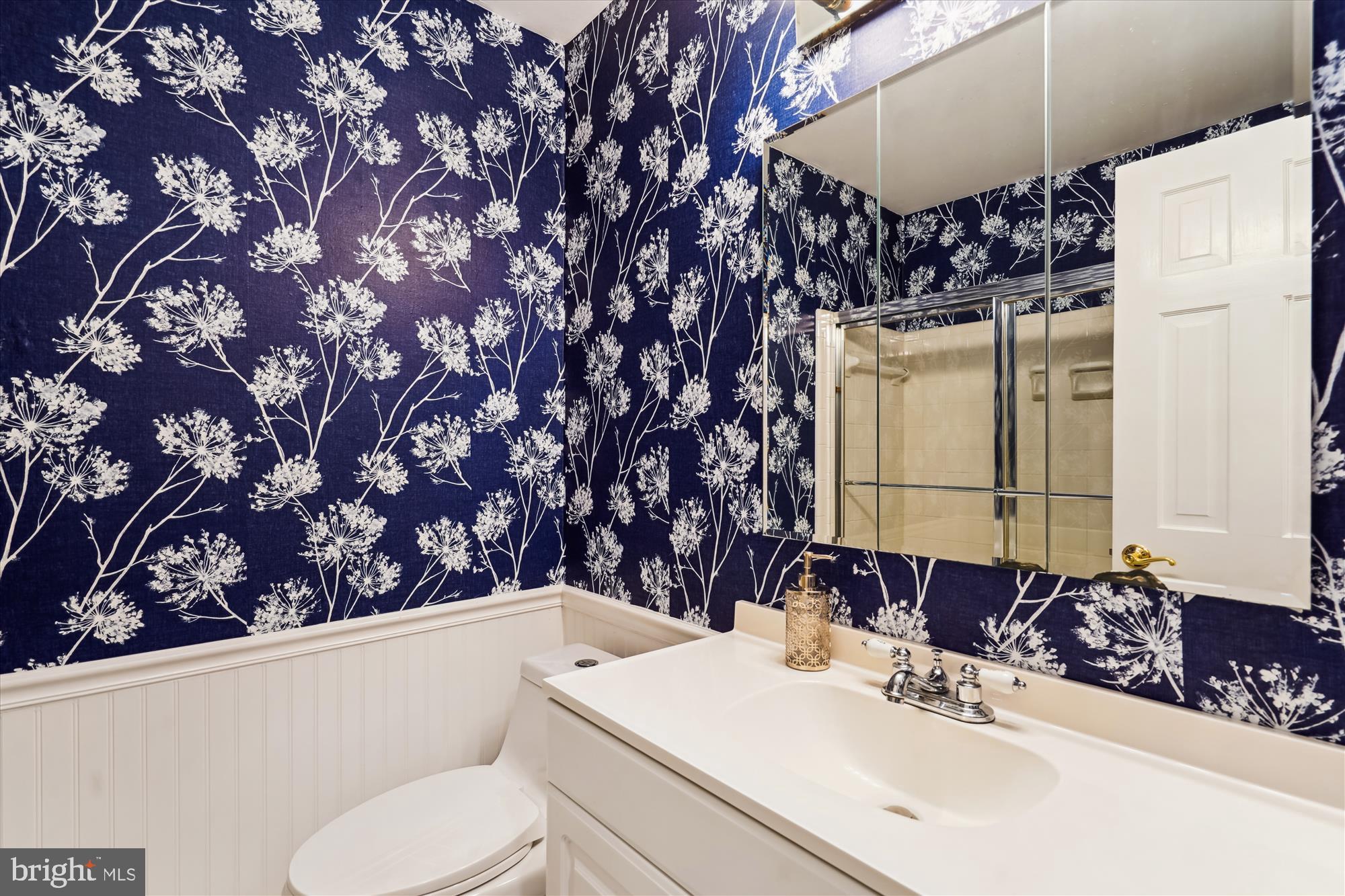 SHOUSE VILLAGE - Residential