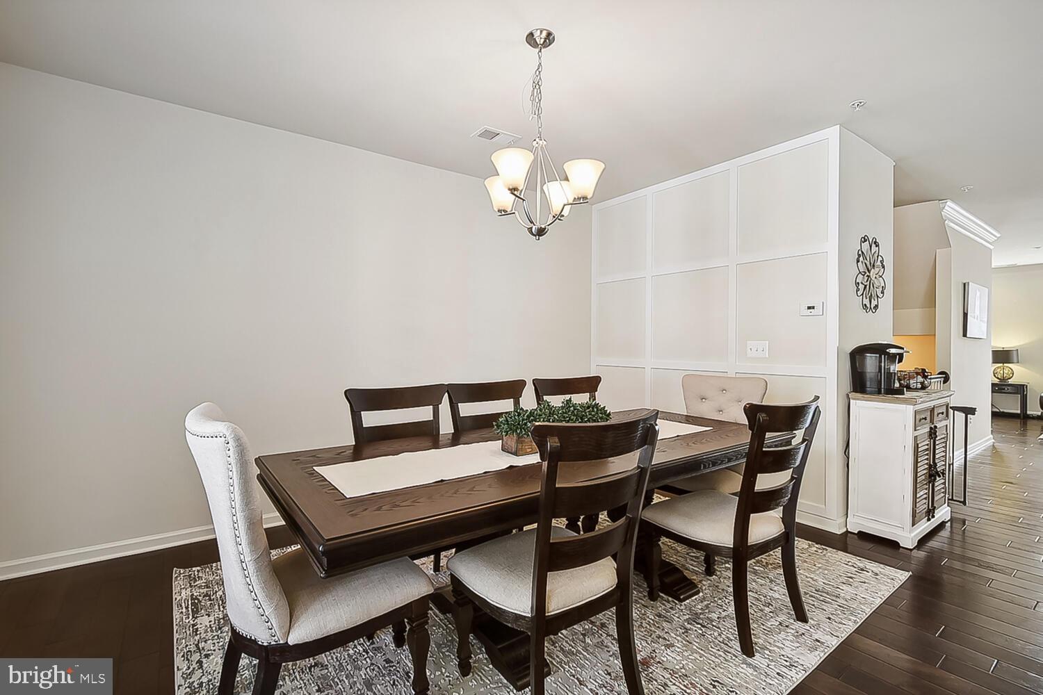 LOUDOUN VALLEY ESTATES - Residential Lease