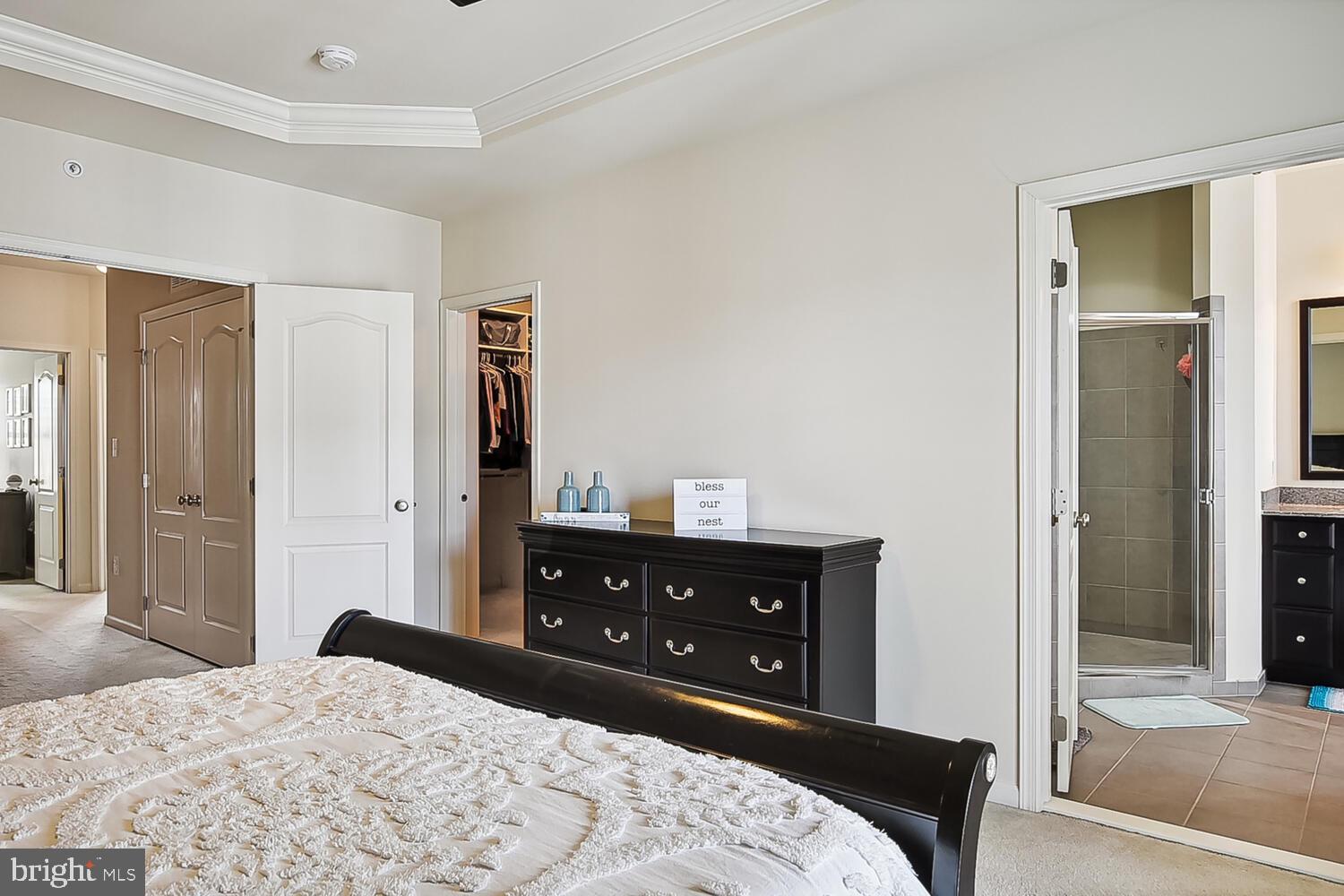 LOUDOUN VALLEY ESTATES - Residential Lease