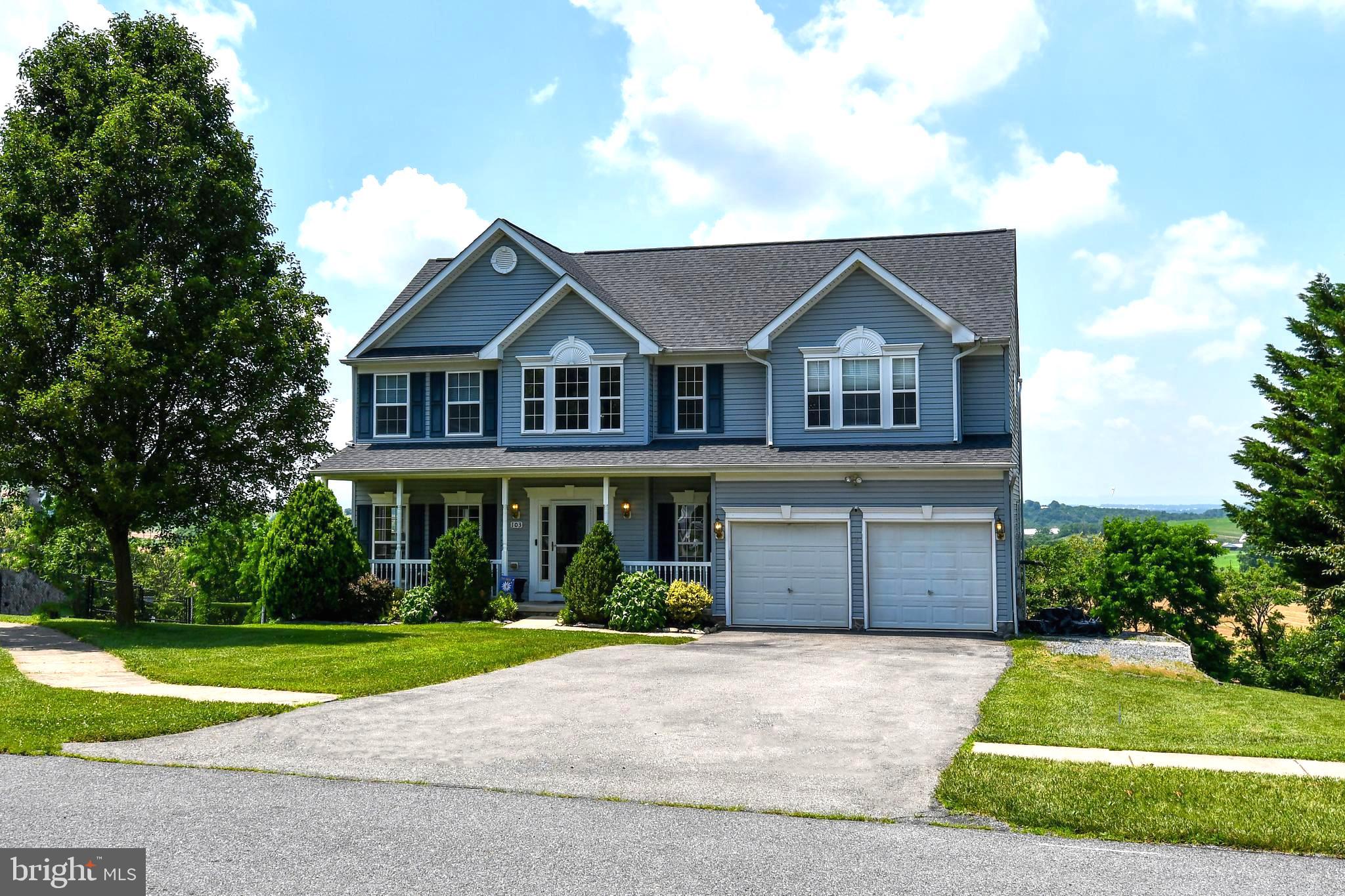 WHISPERING HILLS - Residential