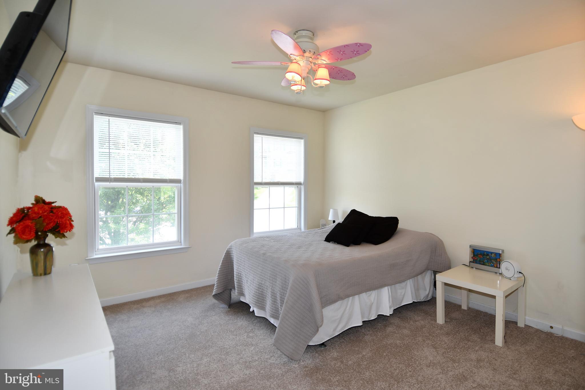 WHISPERING HILLS - Residential