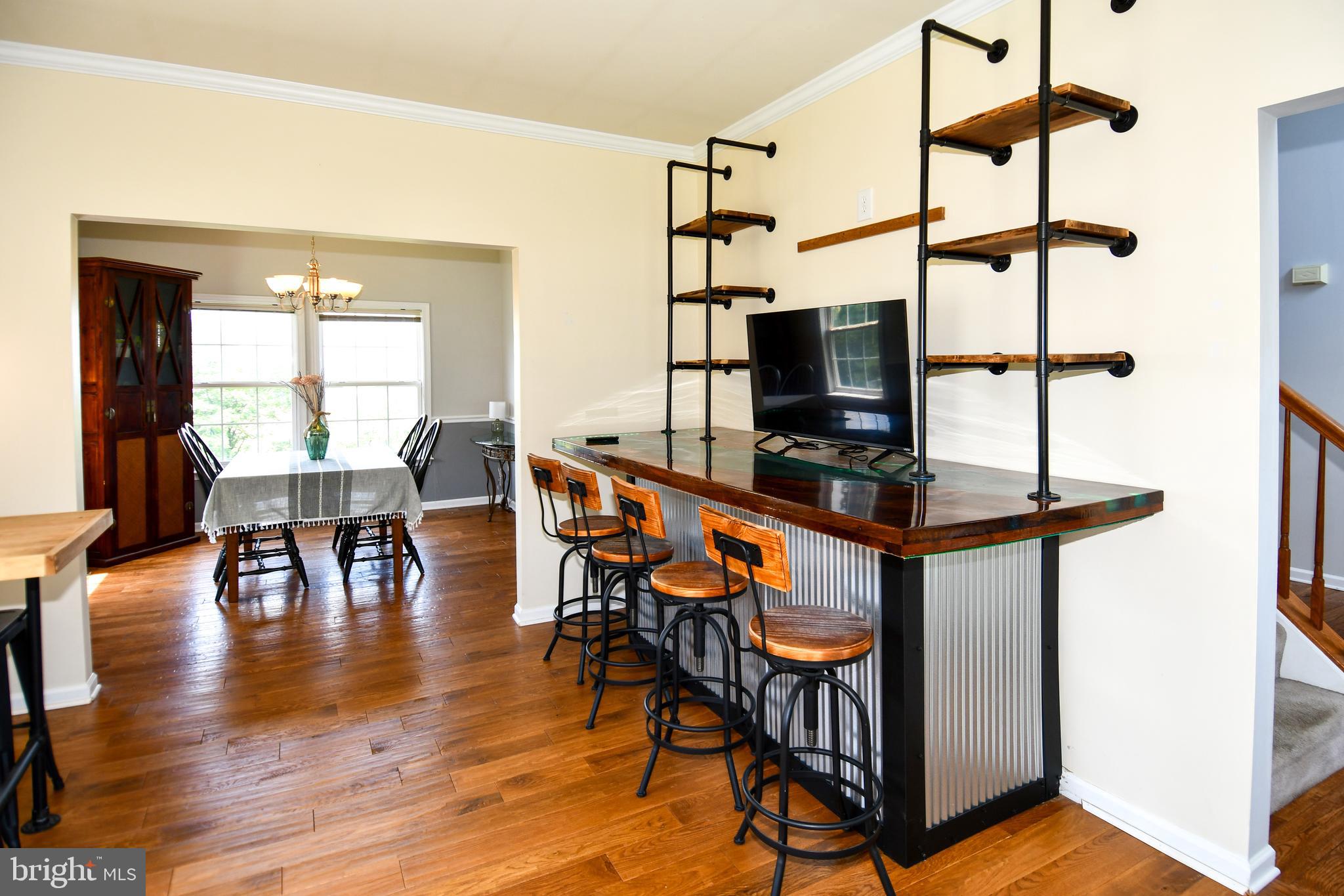 WHISPERING HILLS - Residential