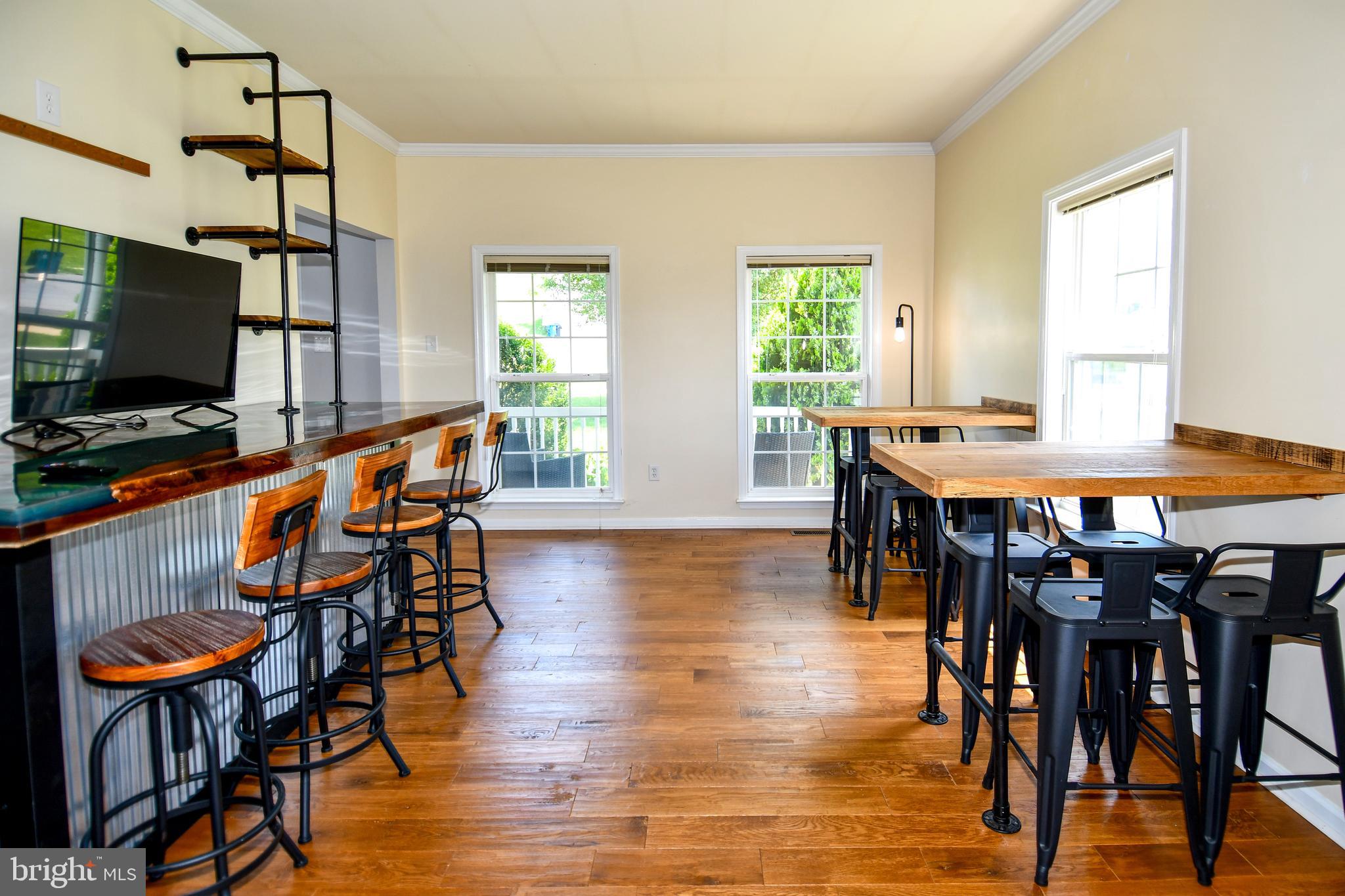 WHISPERING HILLS - Residential