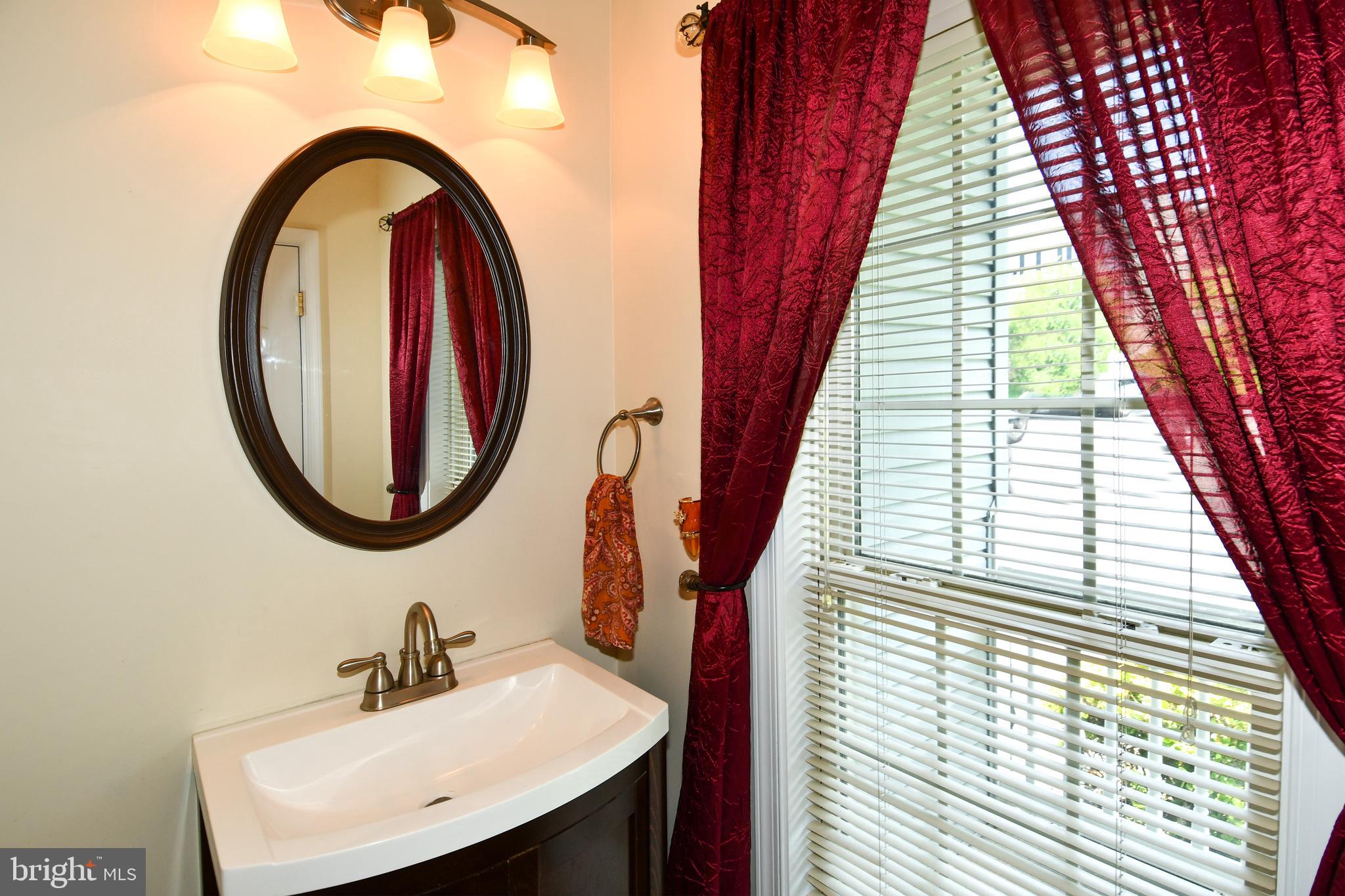 WHISPERING HILLS - Residential