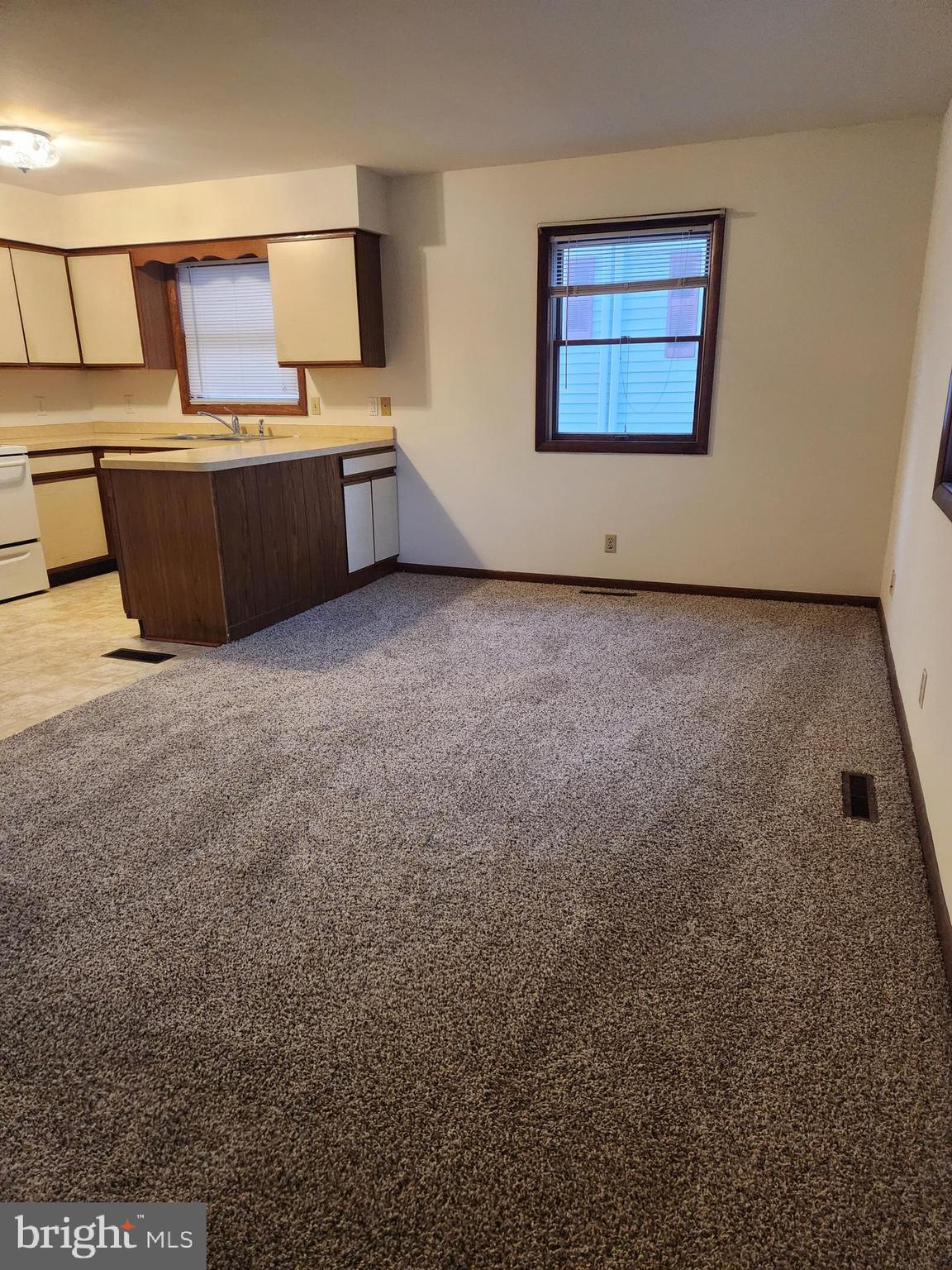 201 SILVER HILL APTS 201