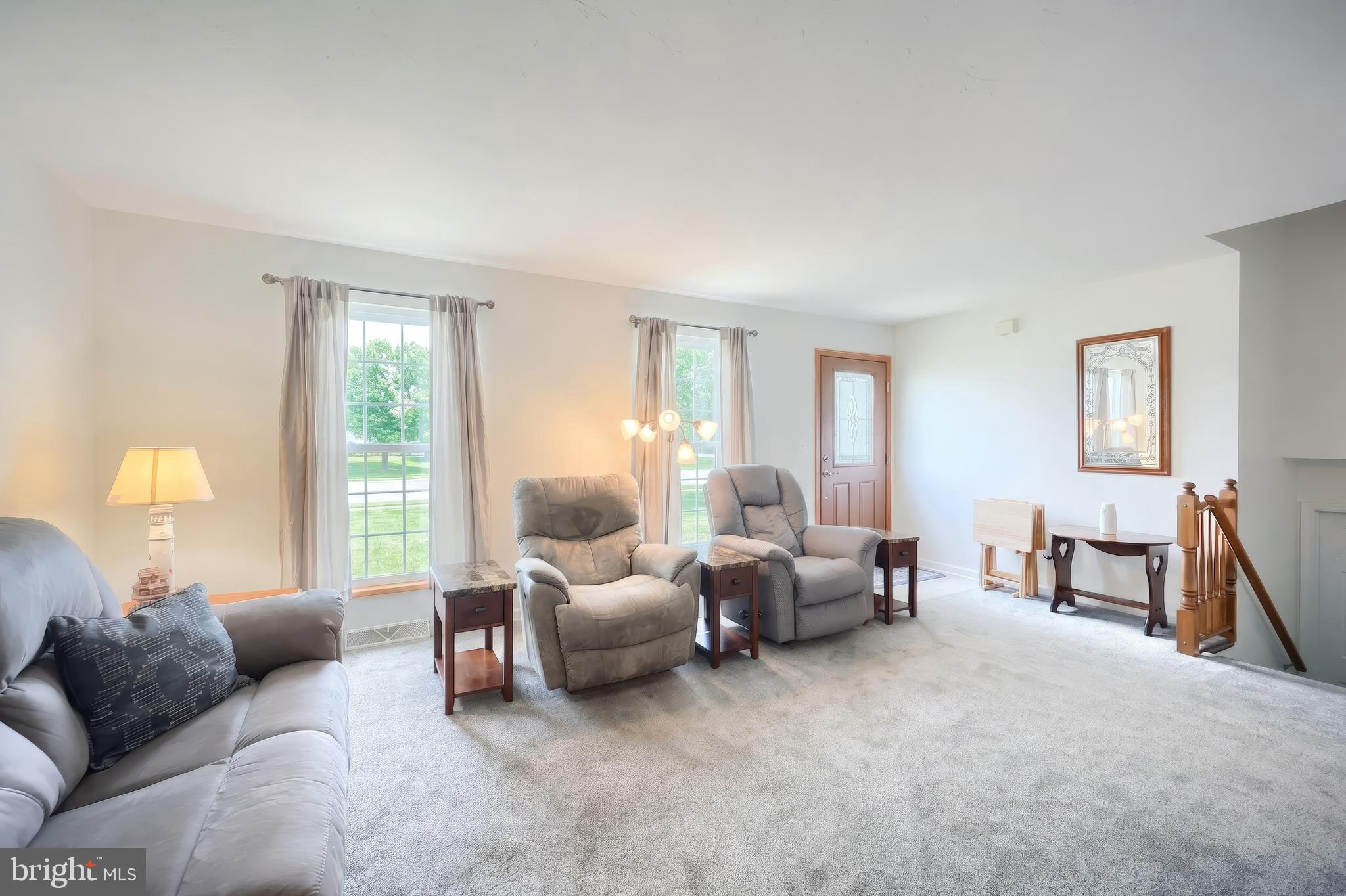 10 SCENIC DRIVE