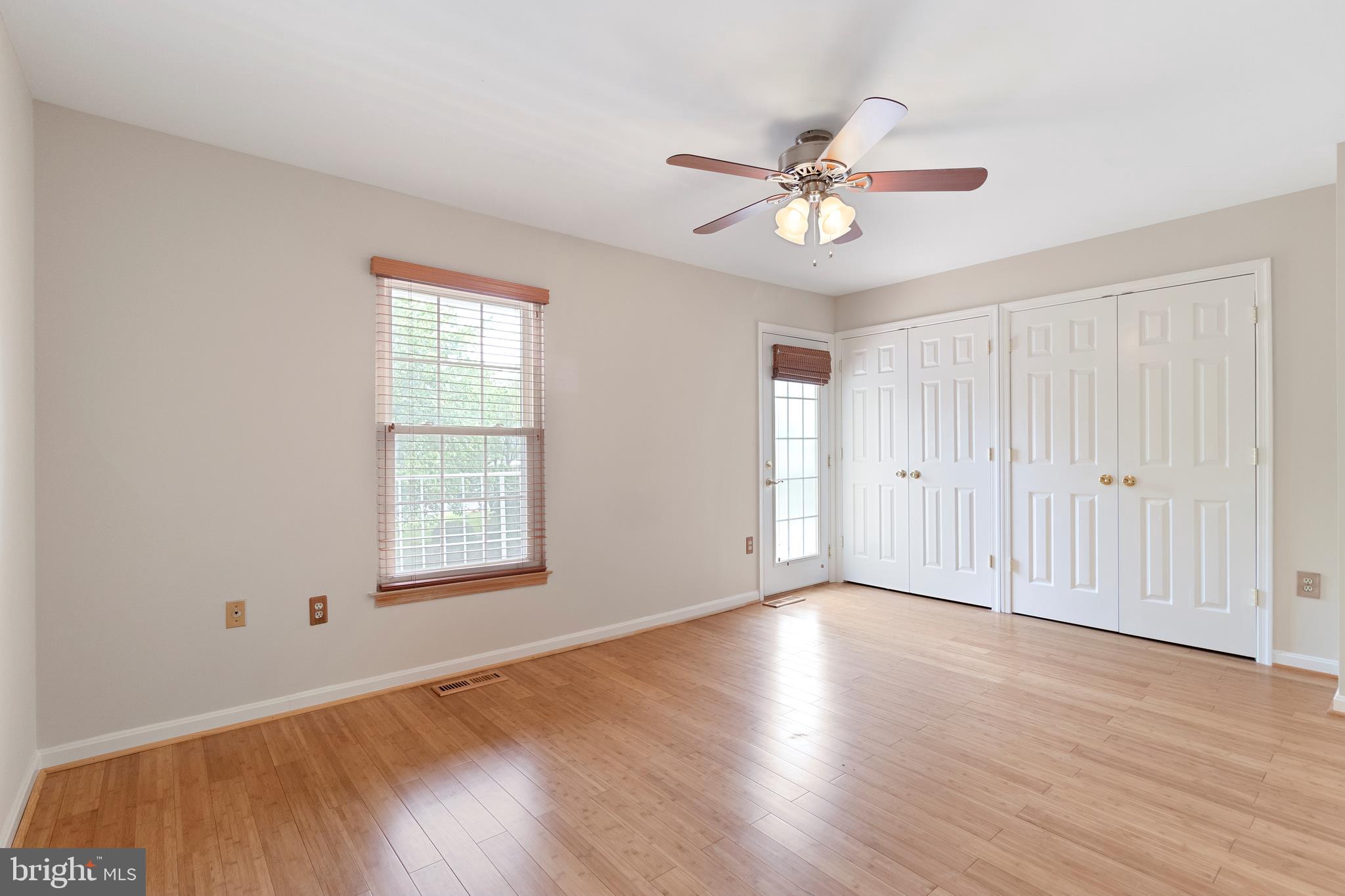 SNOWDEN OAKS - Residential