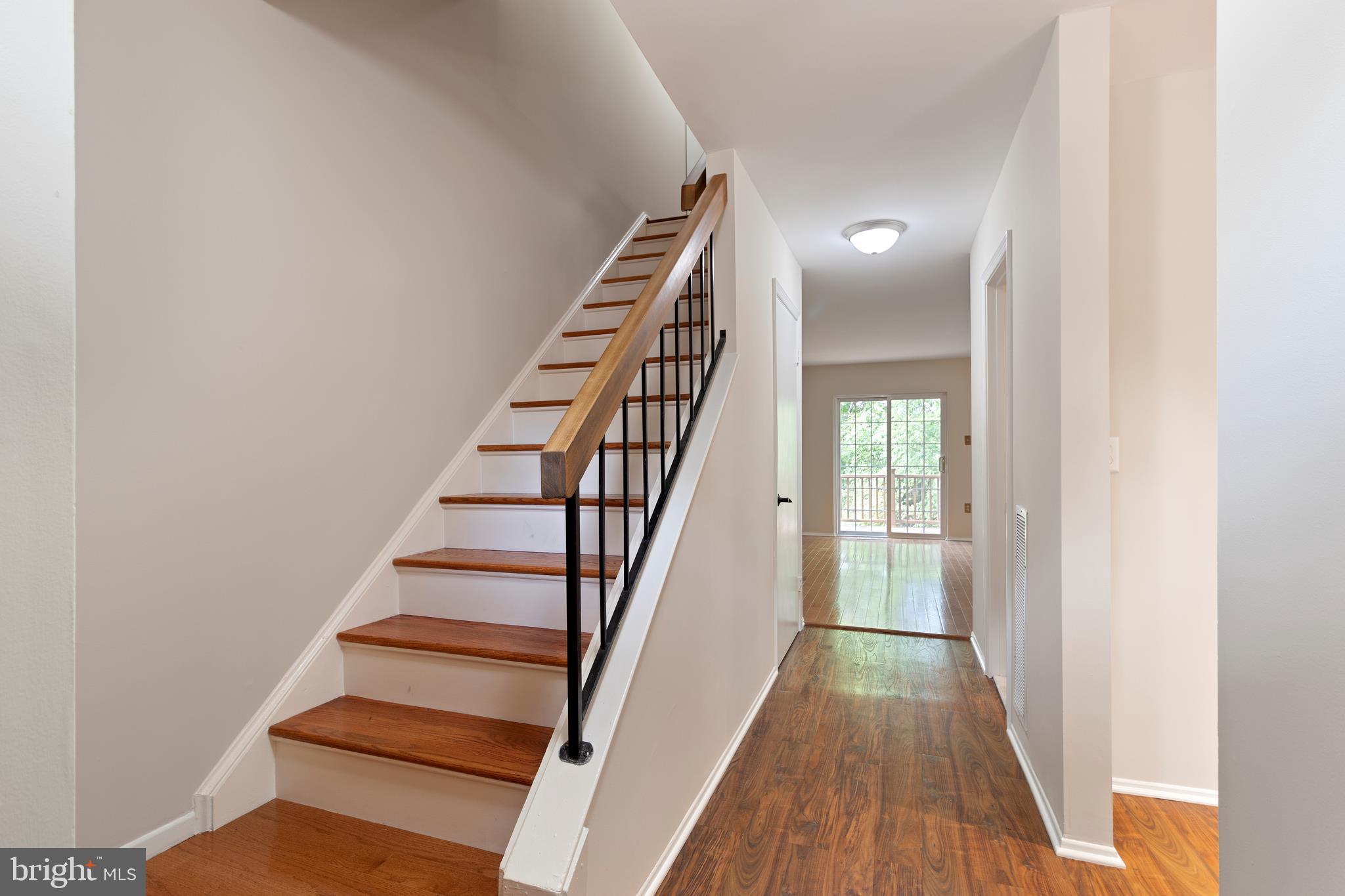 SNOWDEN OAKS - Residential