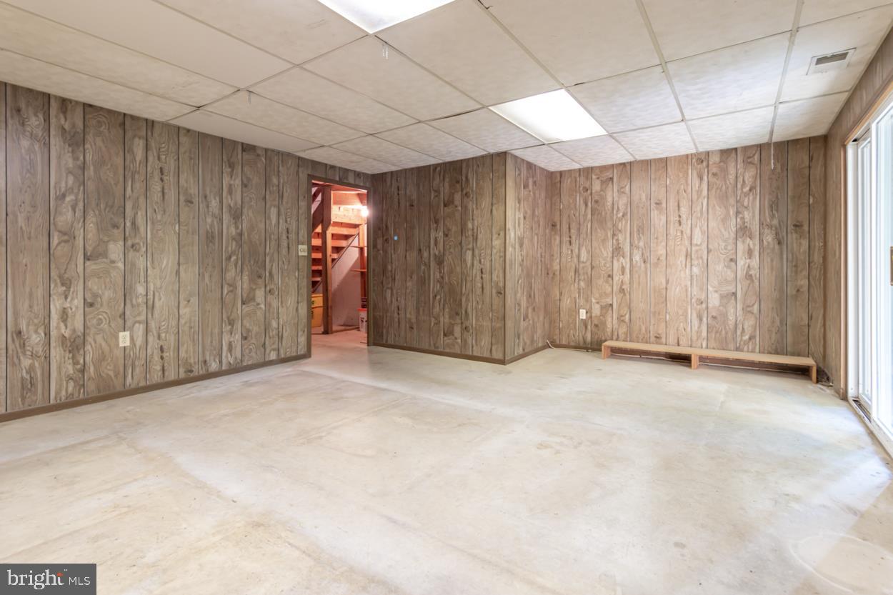 SNOWDEN OAKS - Residential