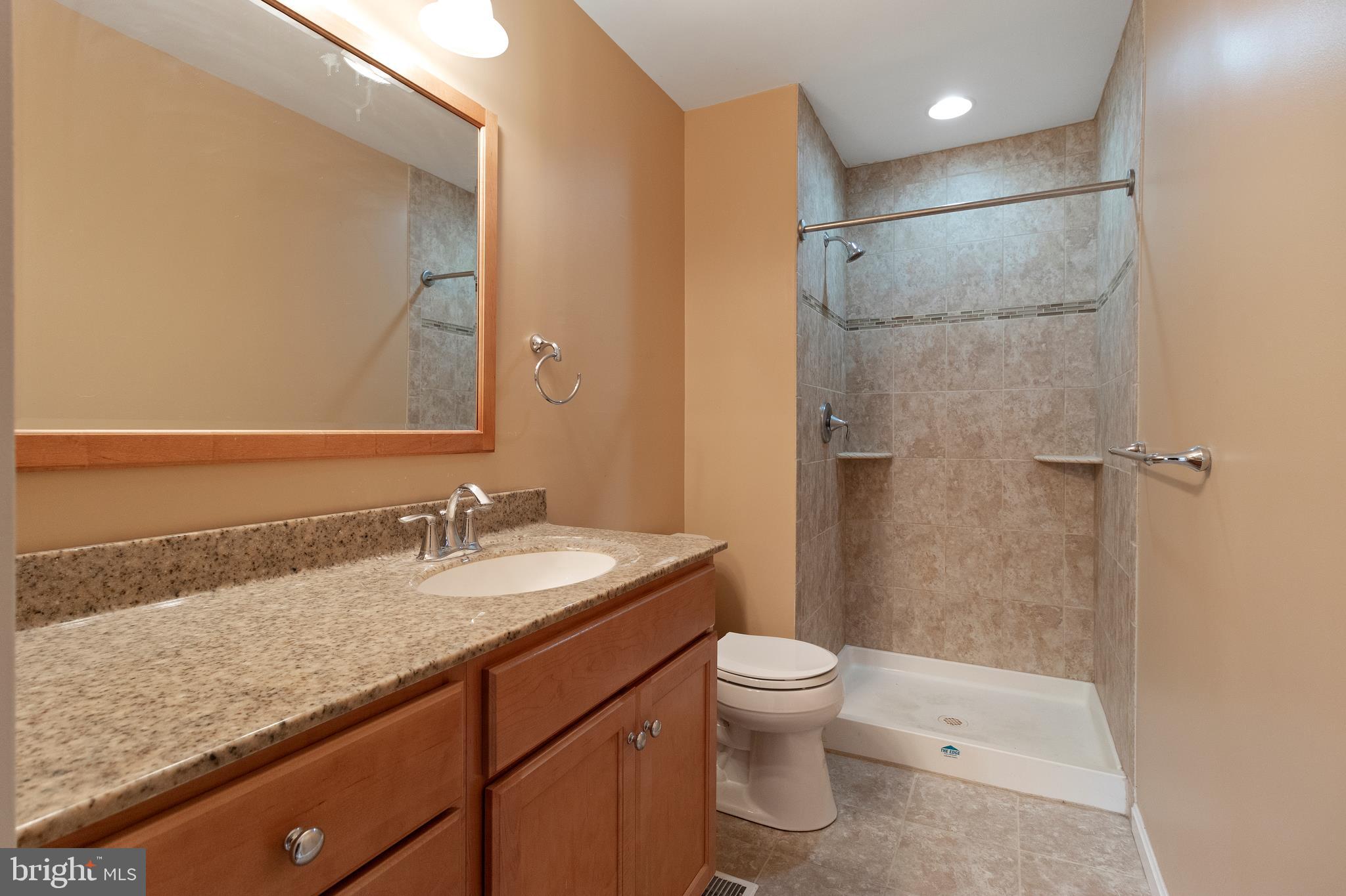 SNOWDEN OAKS - Residential