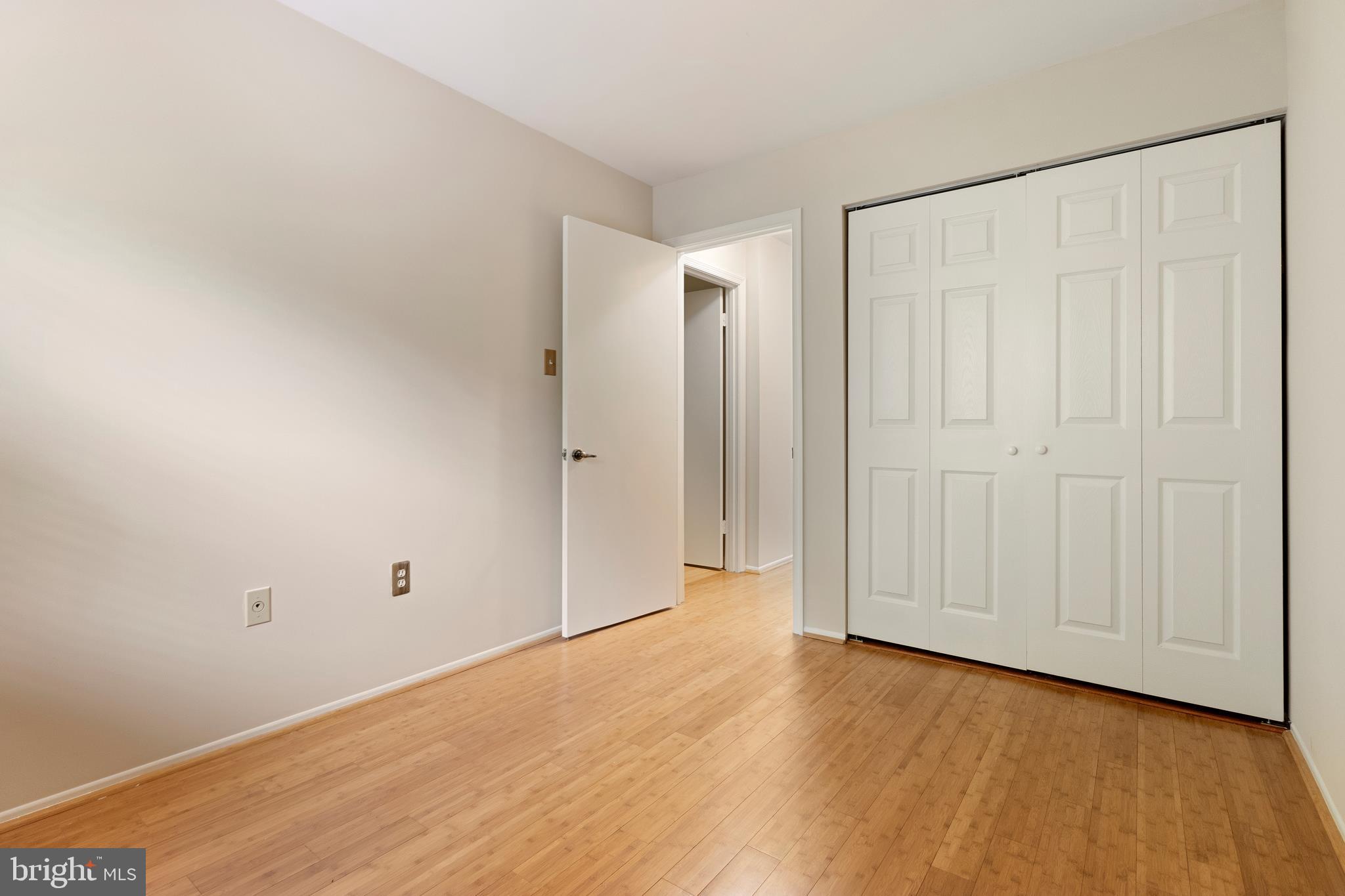 SNOWDEN OAKS - Residential