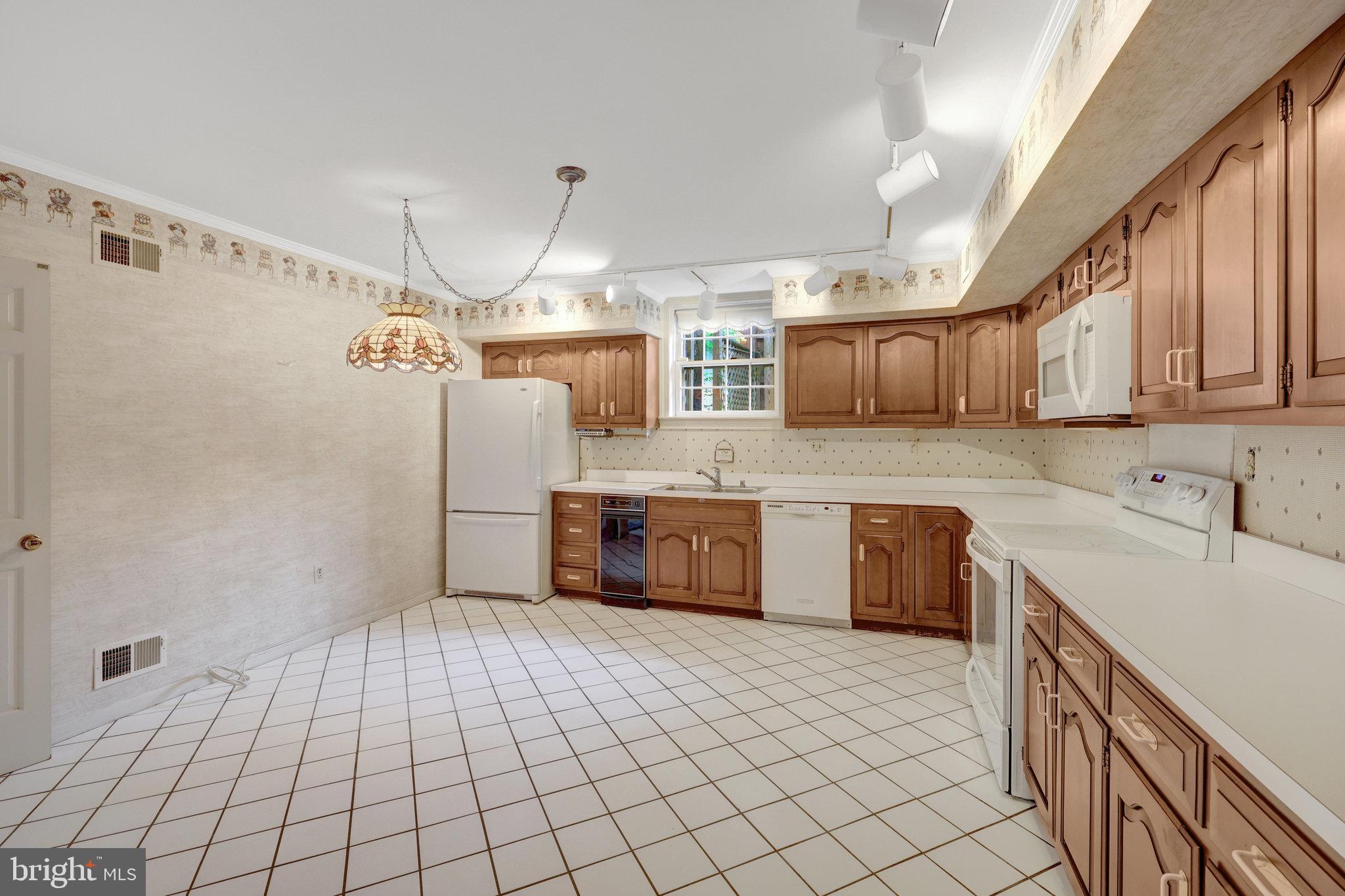 CHAIN BRIDGE WOODS - Residential