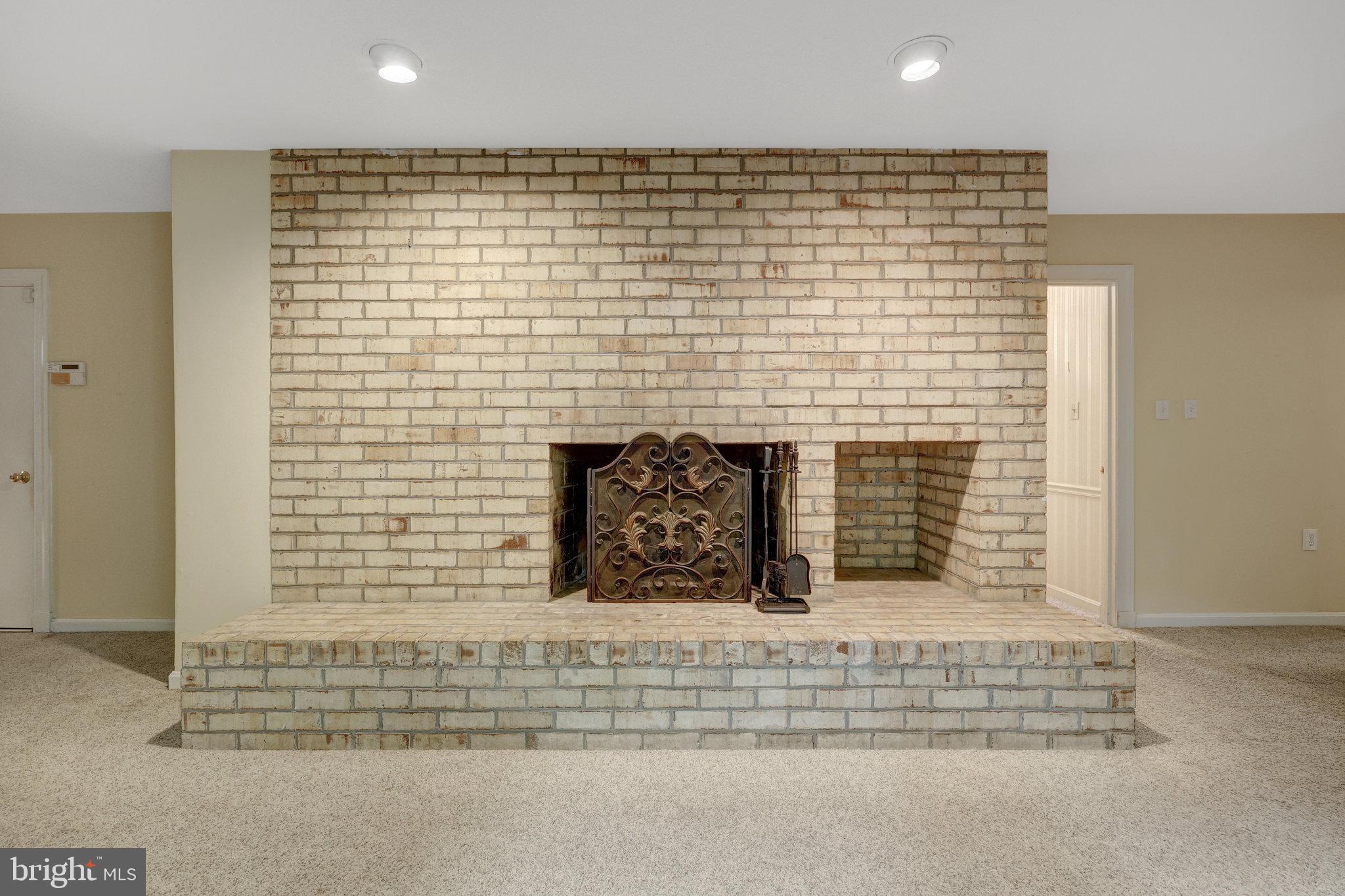 CHAIN BRIDGE WOODS - Residential