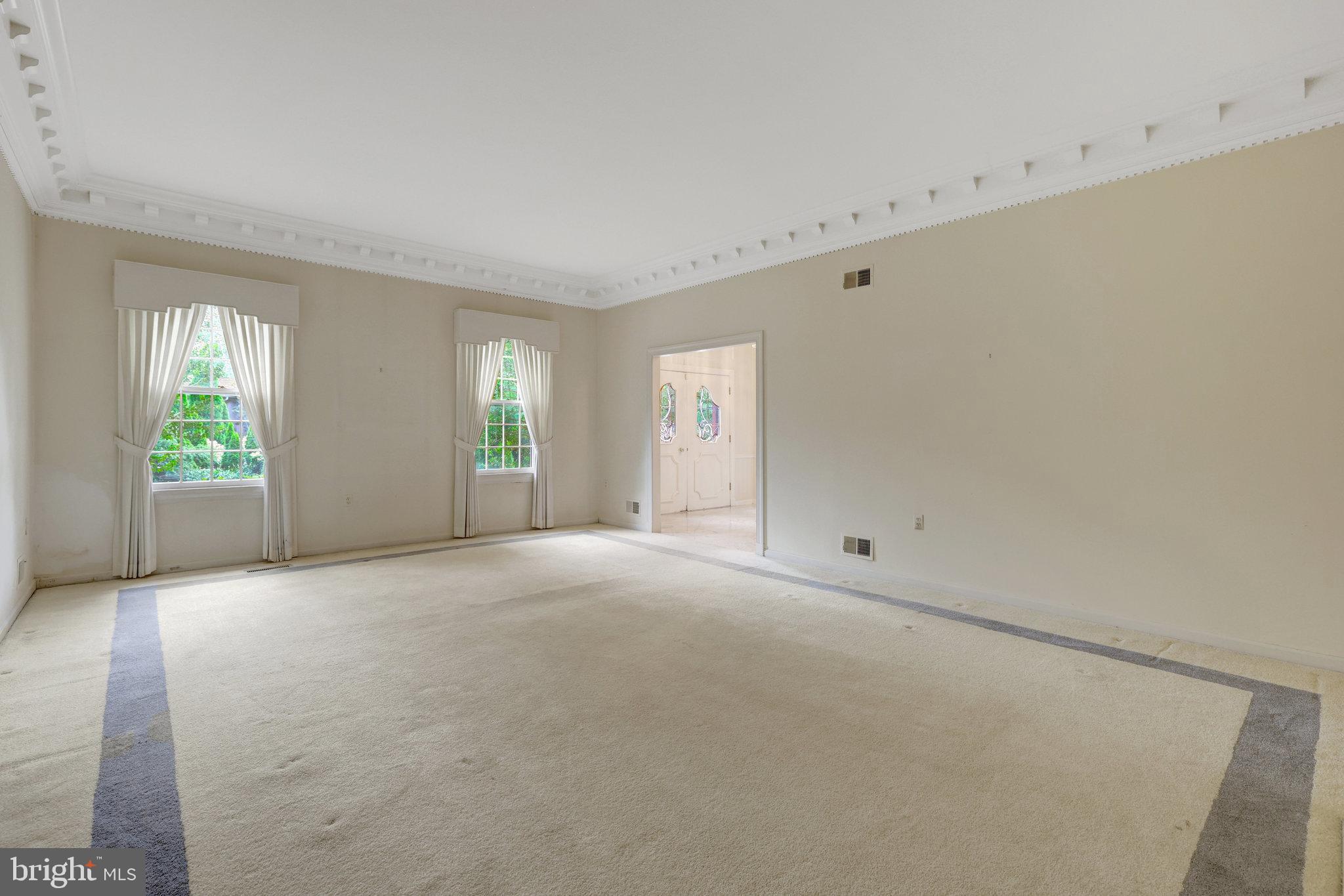 CHAIN BRIDGE WOODS - Residential