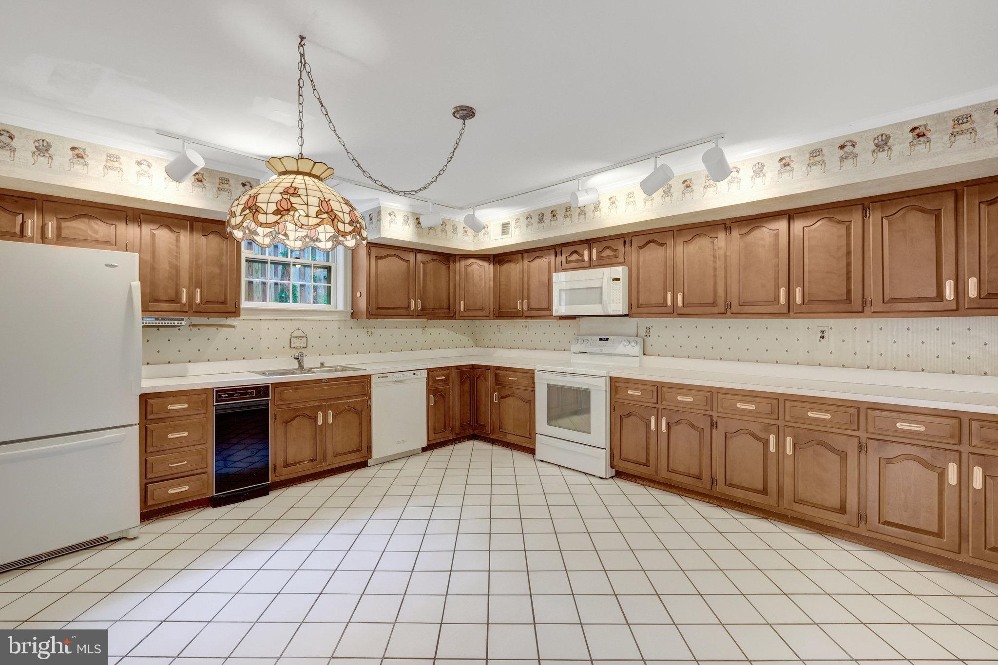 CHAIN BRIDGE WOODS - Residential