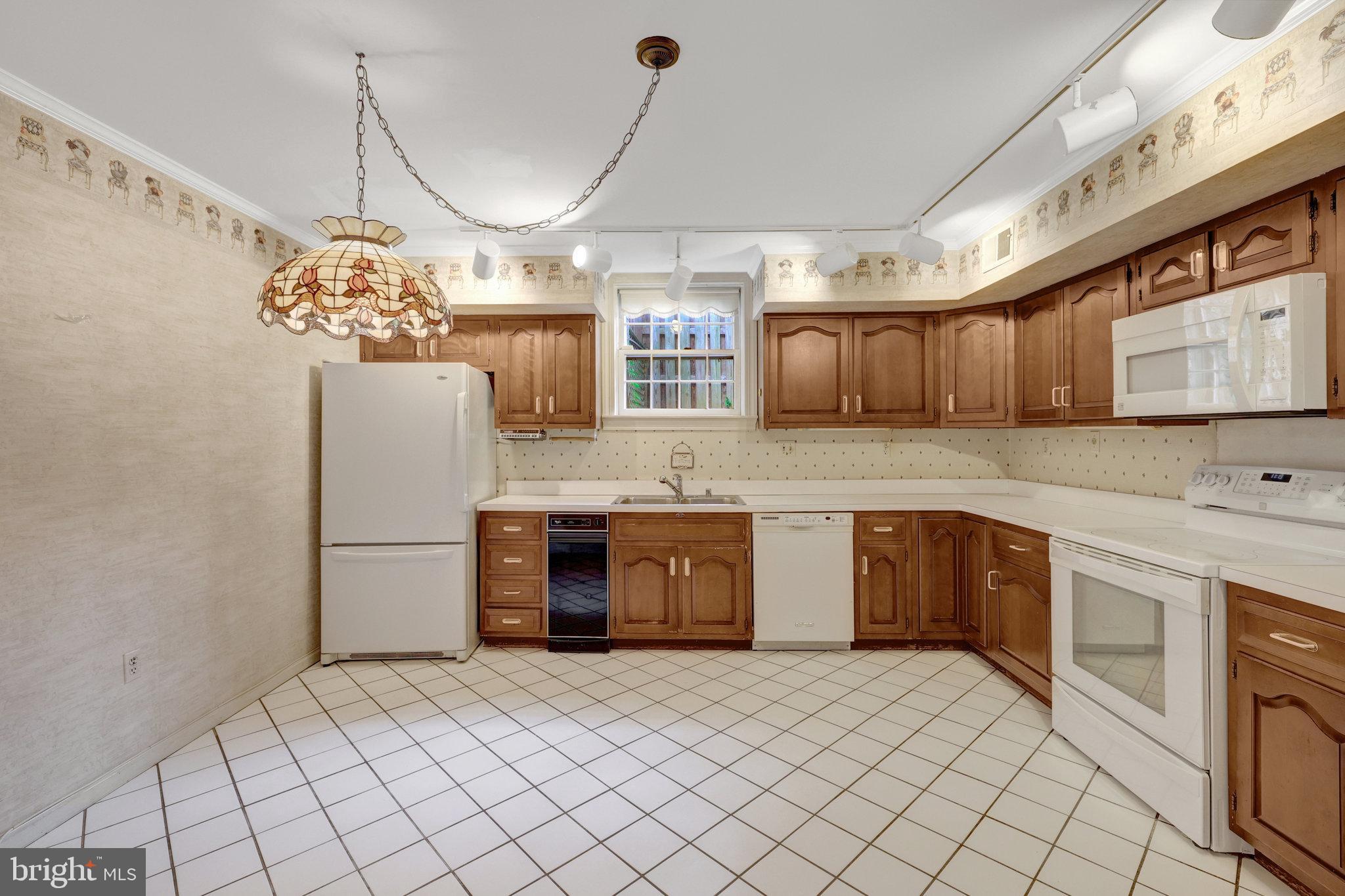 CHAIN BRIDGE WOODS - Residential