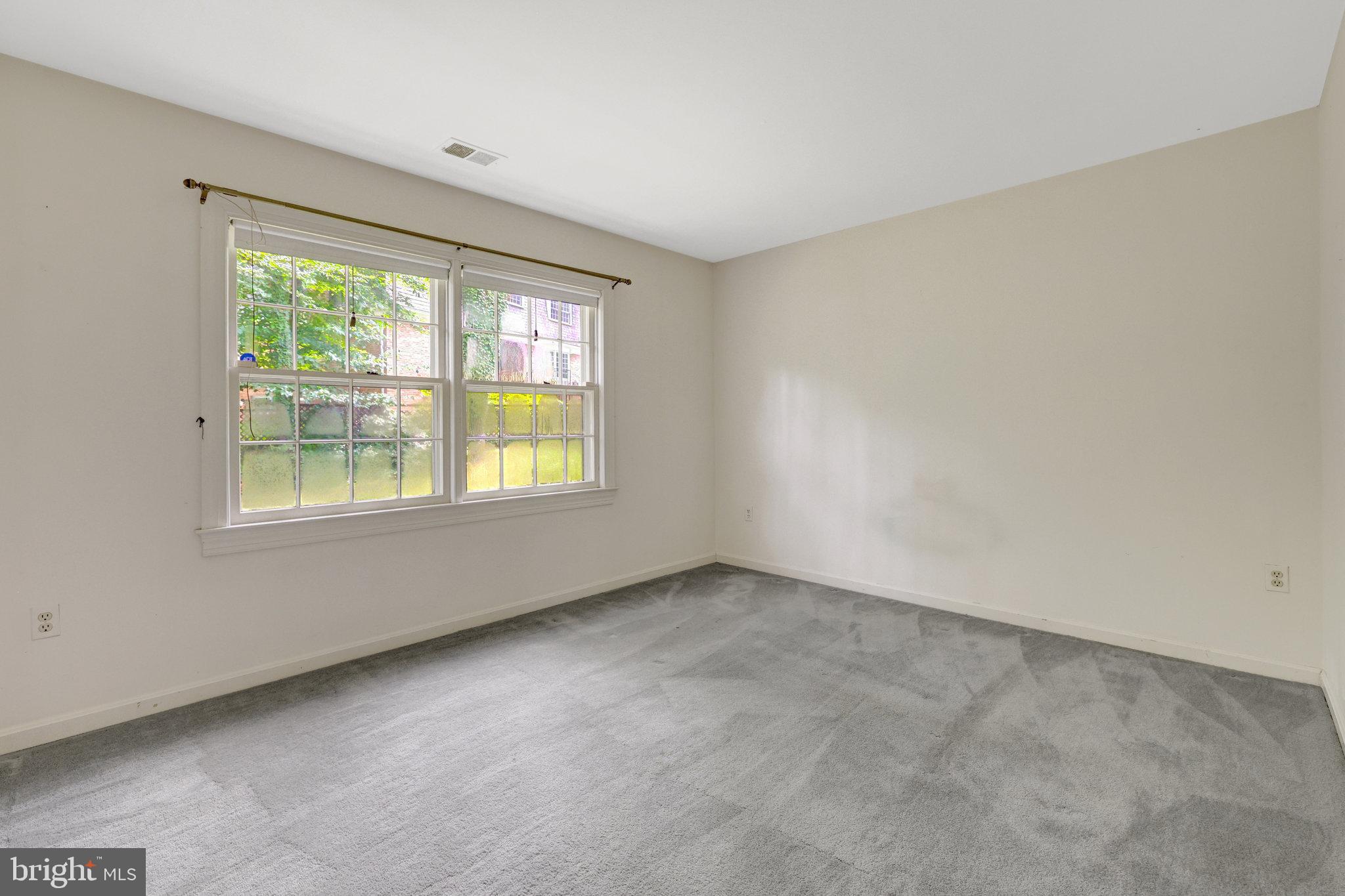 CHAIN BRIDGE WOODS - Residential