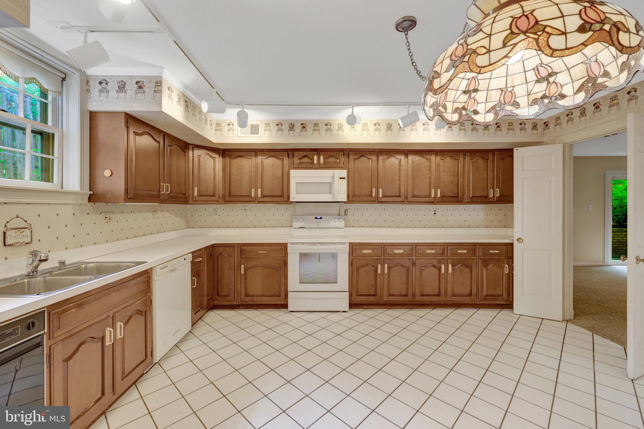 CHAIN BRIDGE WOODS - Residential