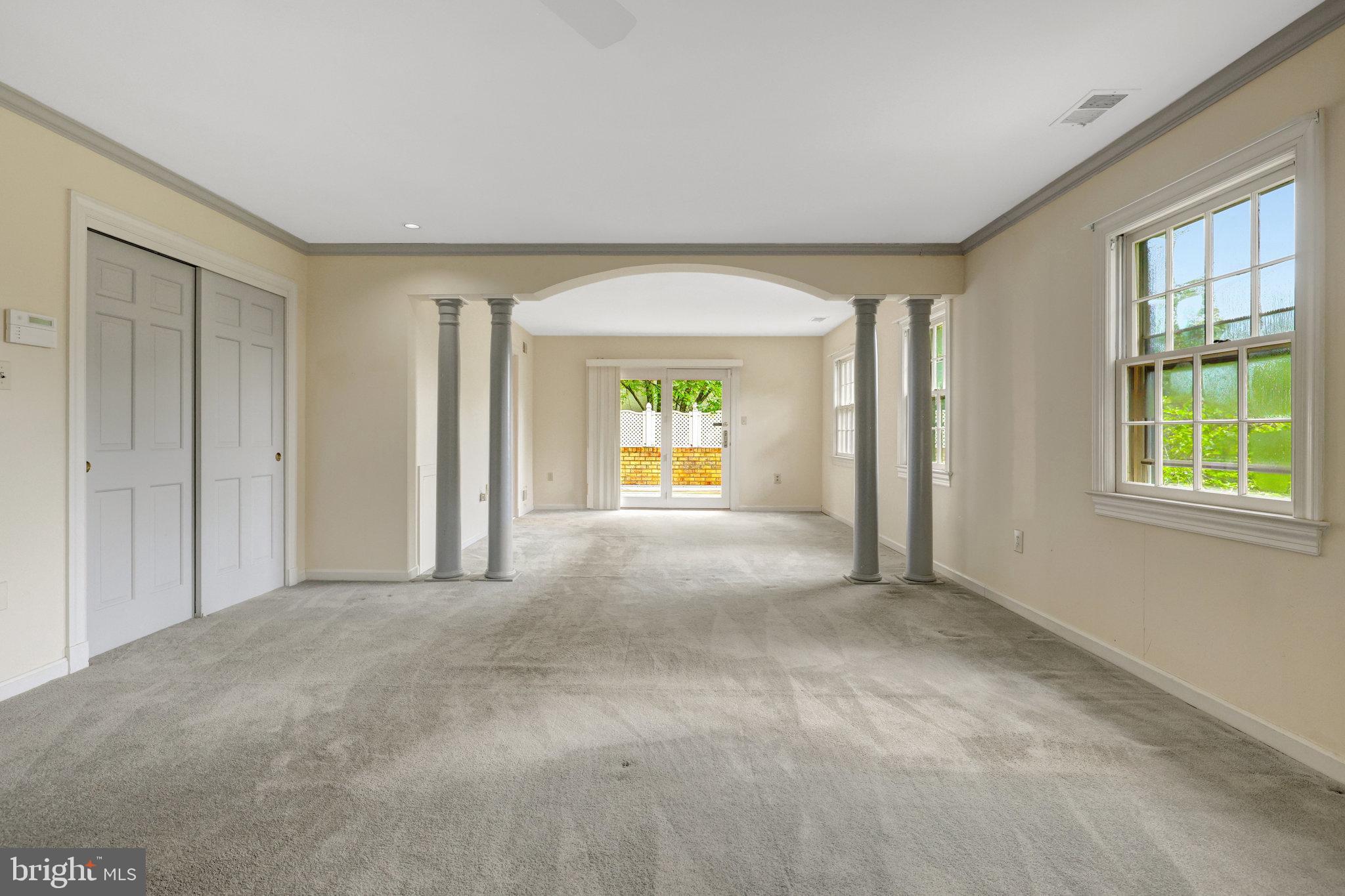 CHAIN BRIDGE WOODS - Residential