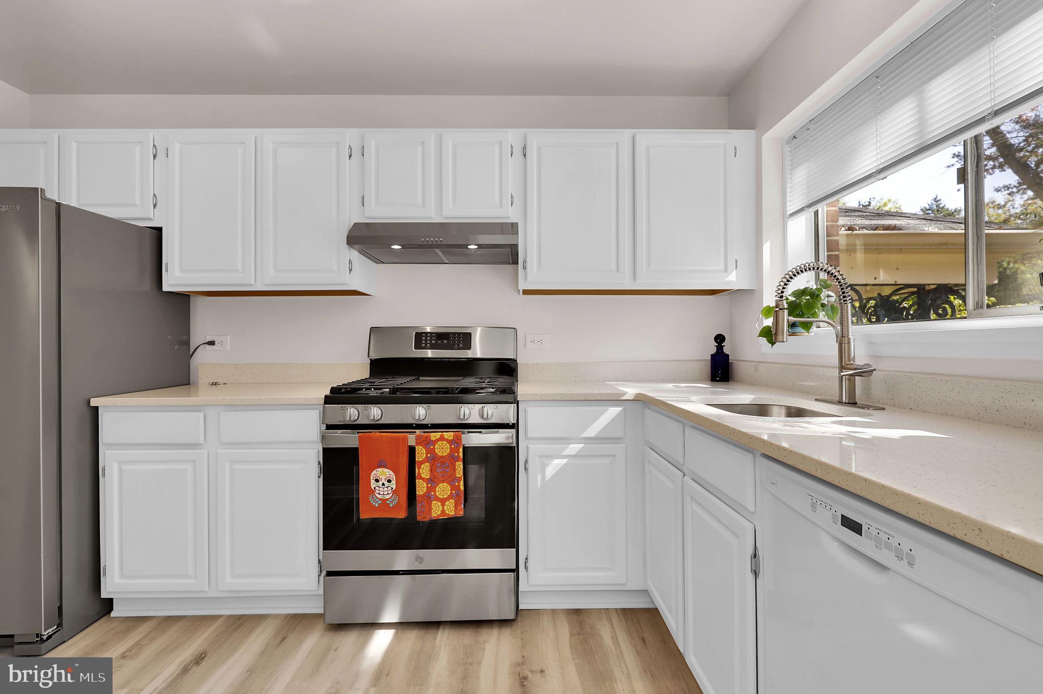 PARKSIDE CONDOMINIUMS - Residential