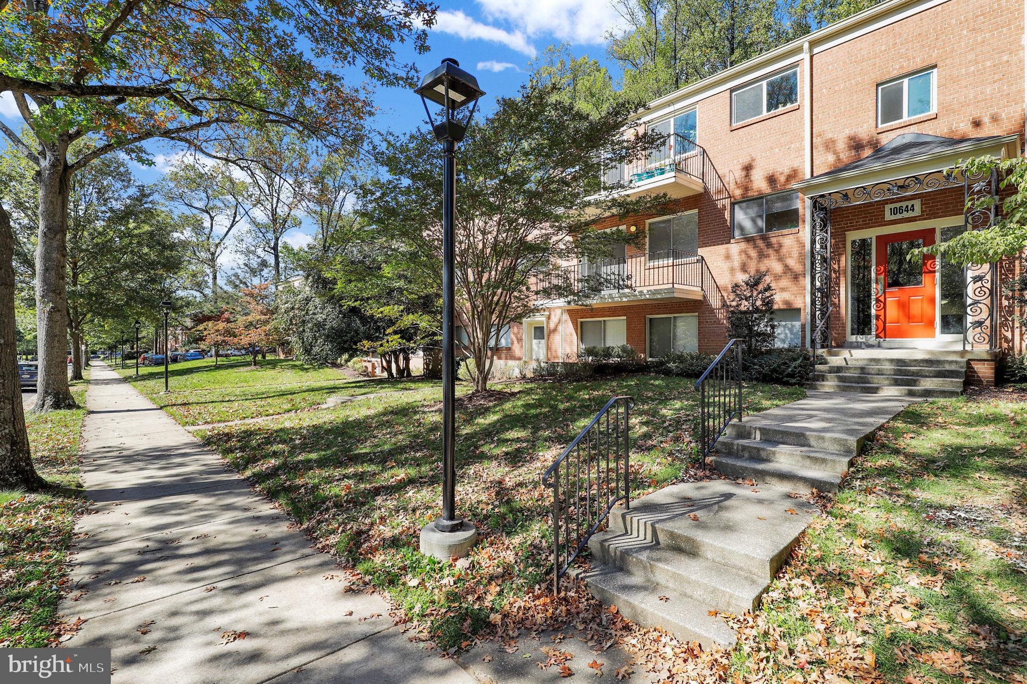 PARKSIDE CONDOMINIUMS - Residential