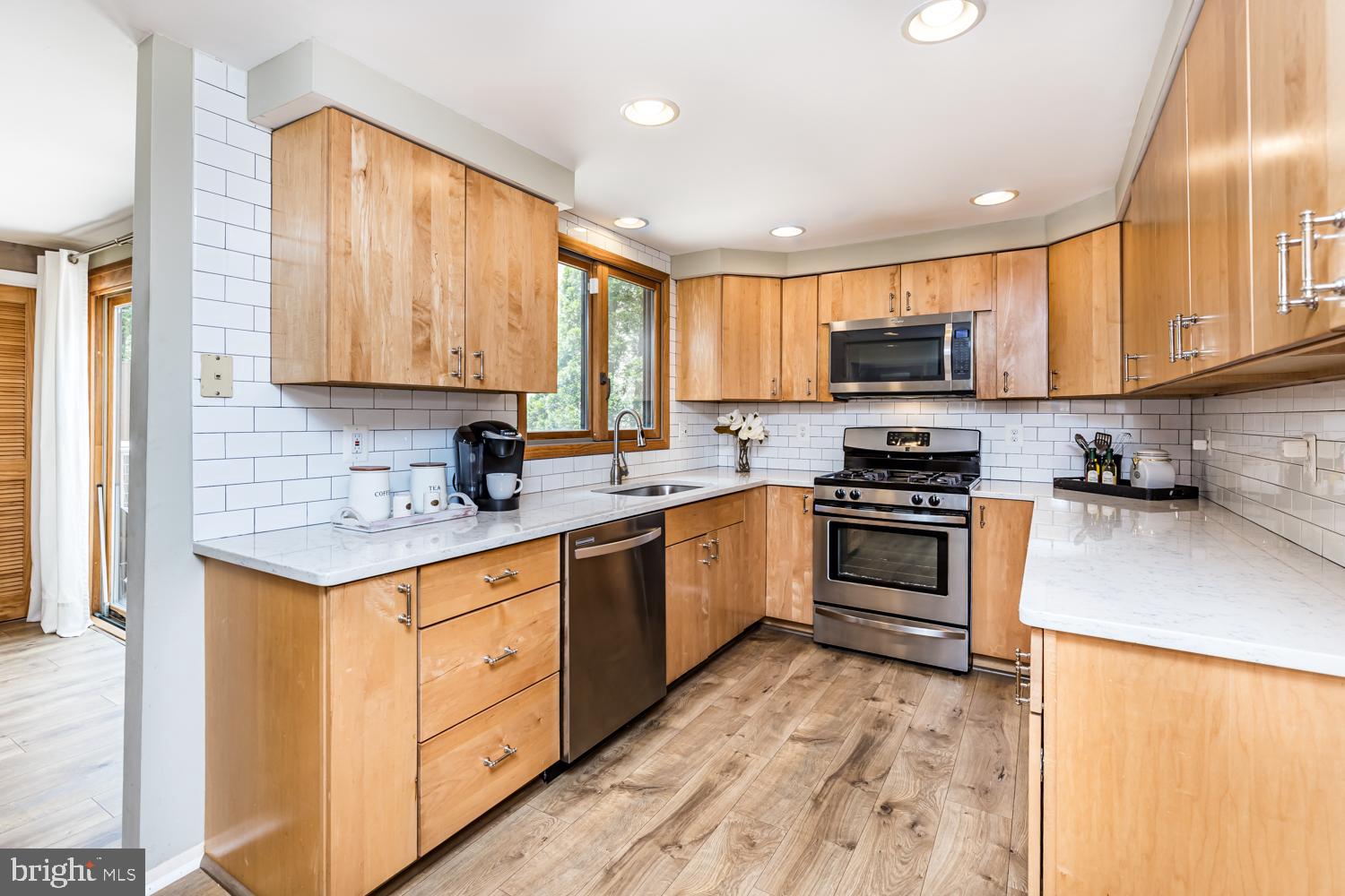 VILLAGE OF LONG REACH - Residential