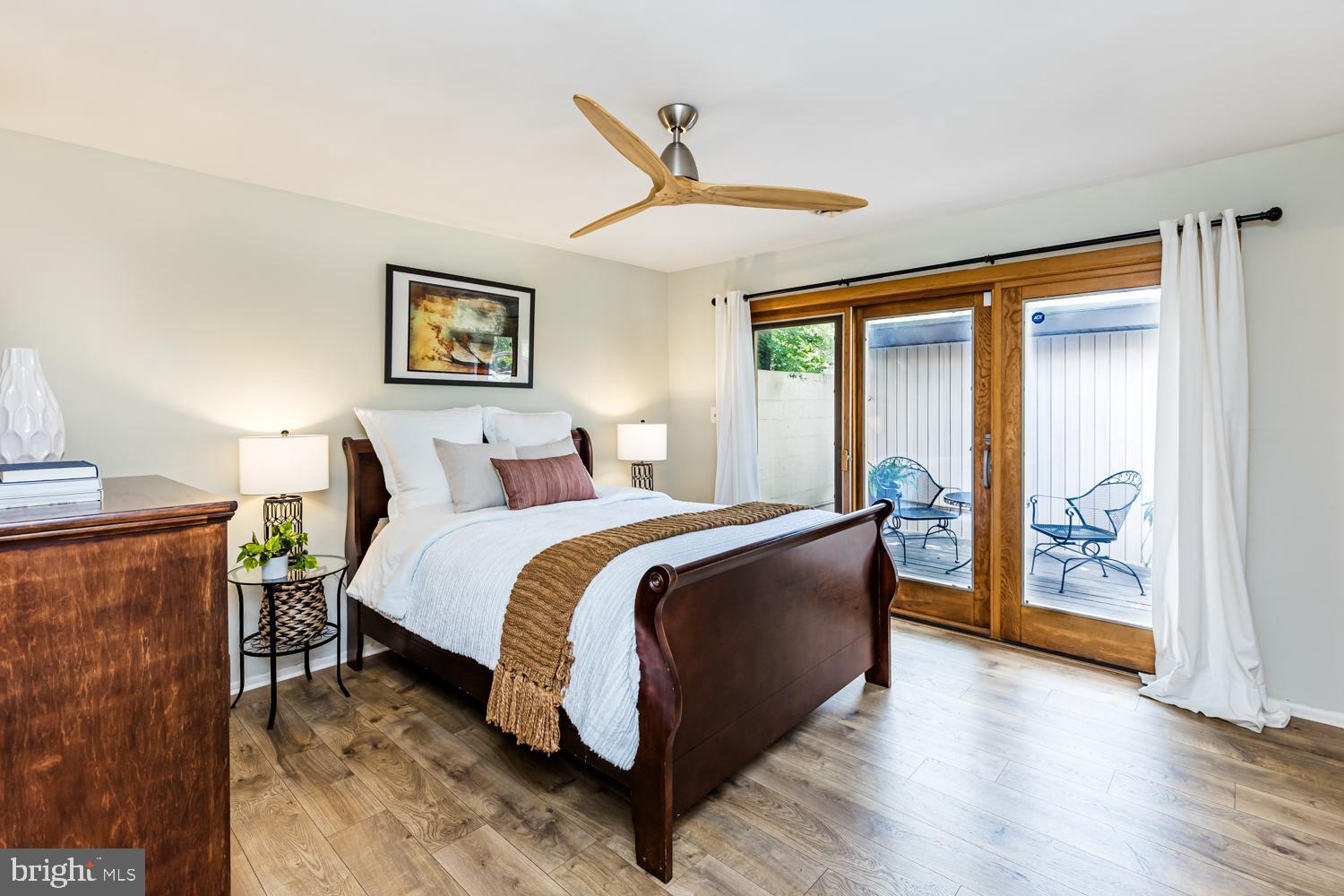 VILLAGE OF LONG REACH - Residential