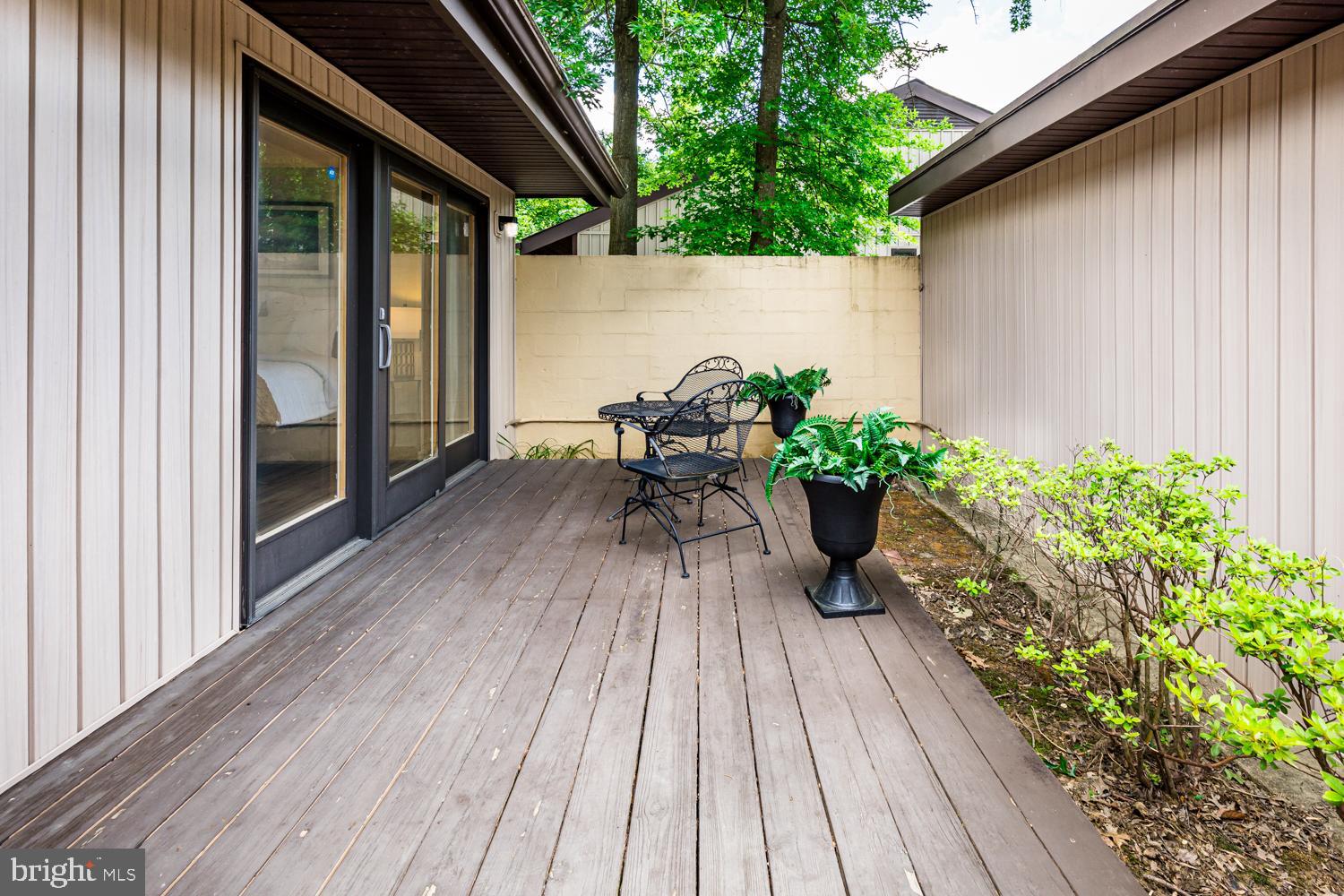 VILLAGE OF LONG REACH - Residential