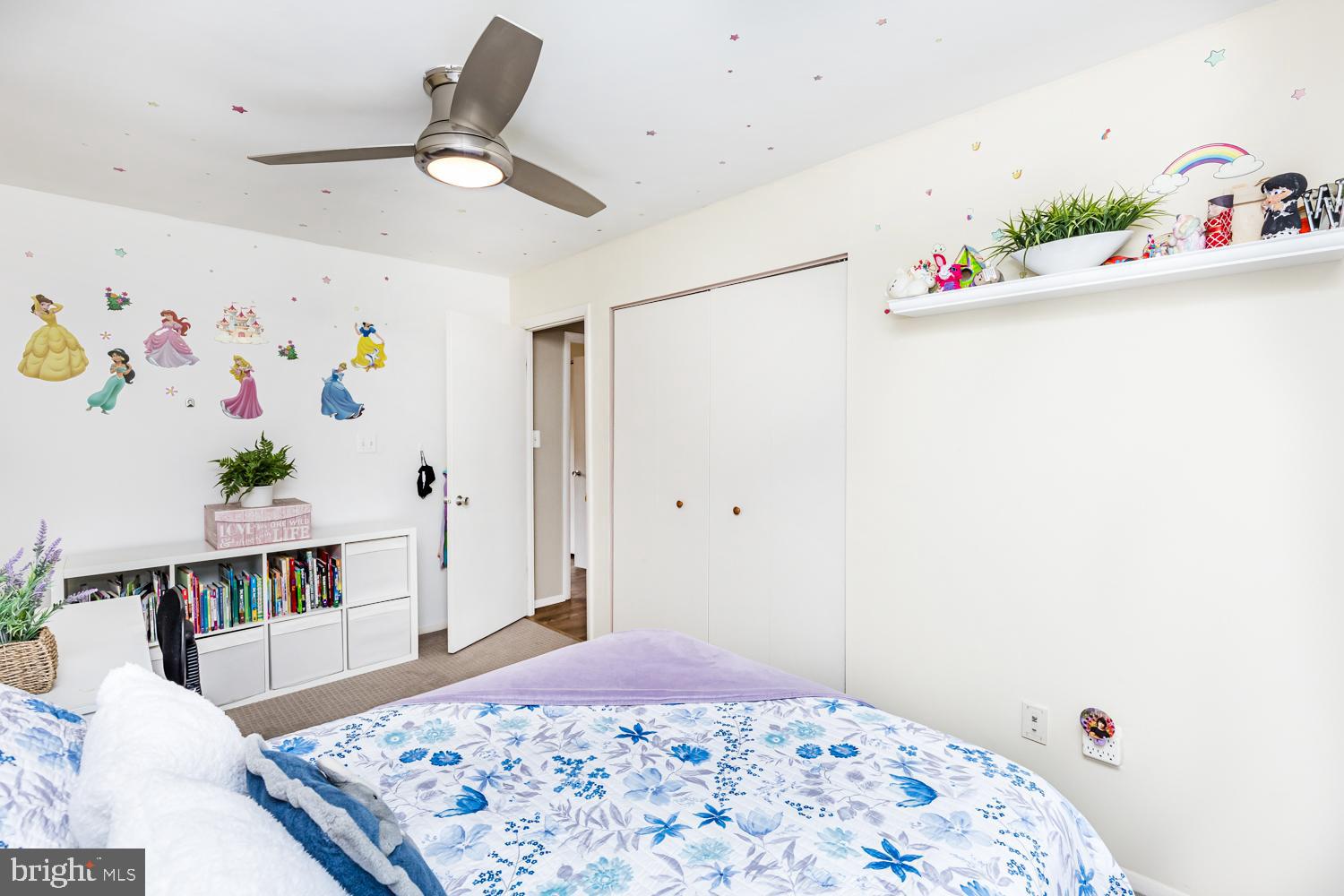 VILLAGE OF LONG REACH - Residential