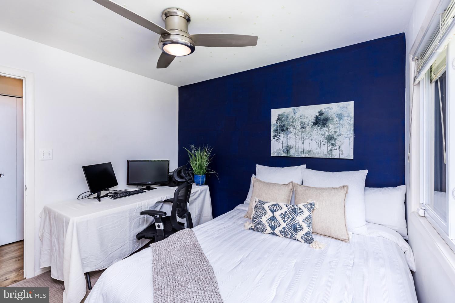 VILLAGE OF LONG REACH - Residential