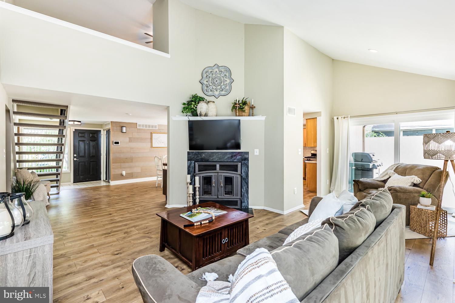 VILLAGE OF LONG REACH - Residential