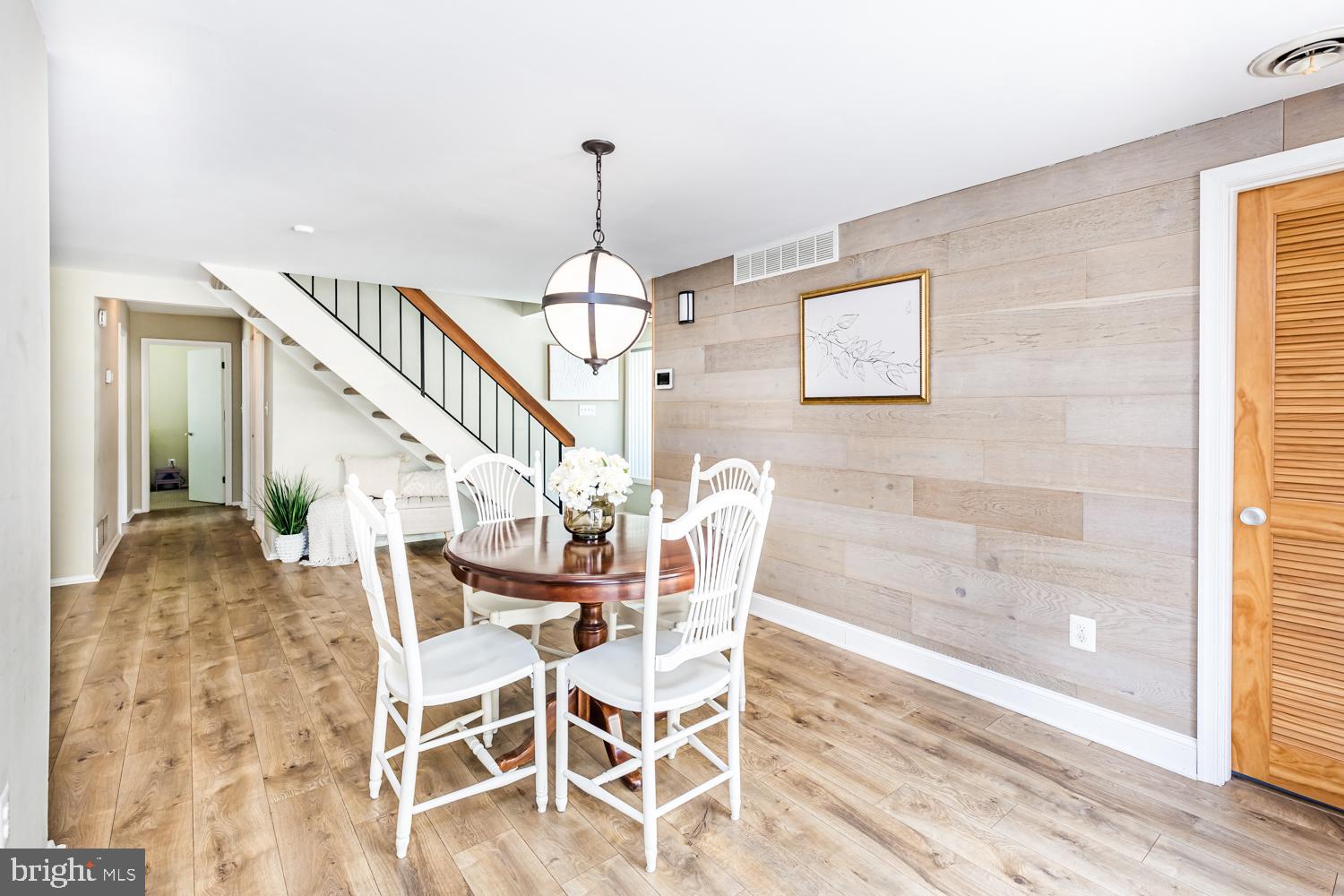 VILLAGE OF LONG REACH - Residential