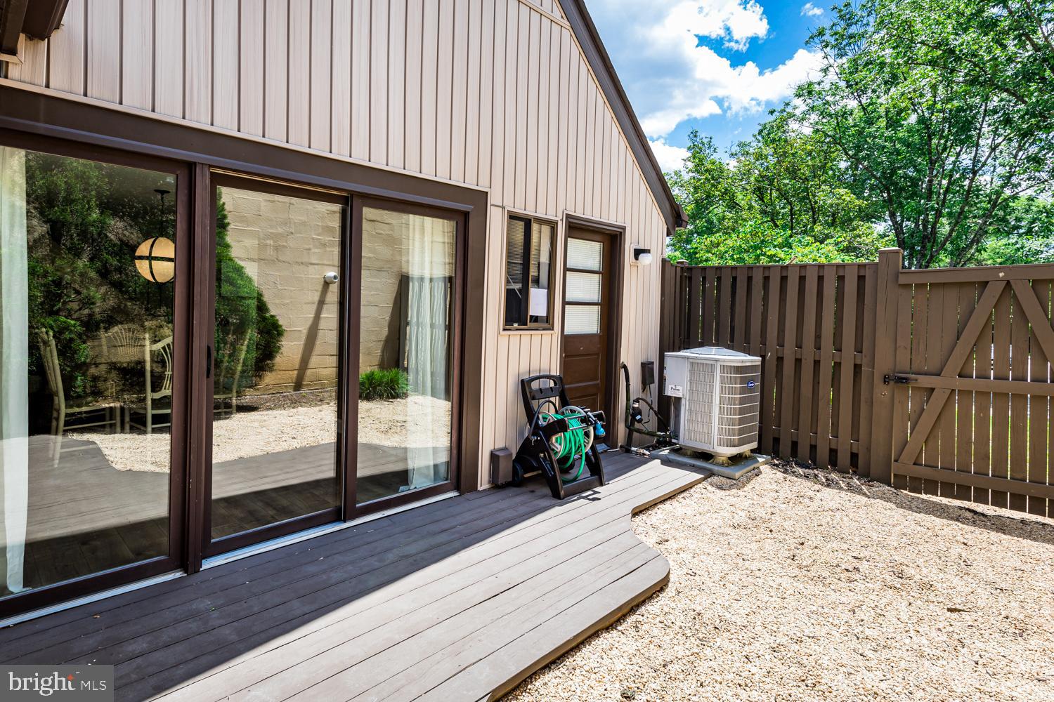 VILLAGE OF LONG REACH - Residential