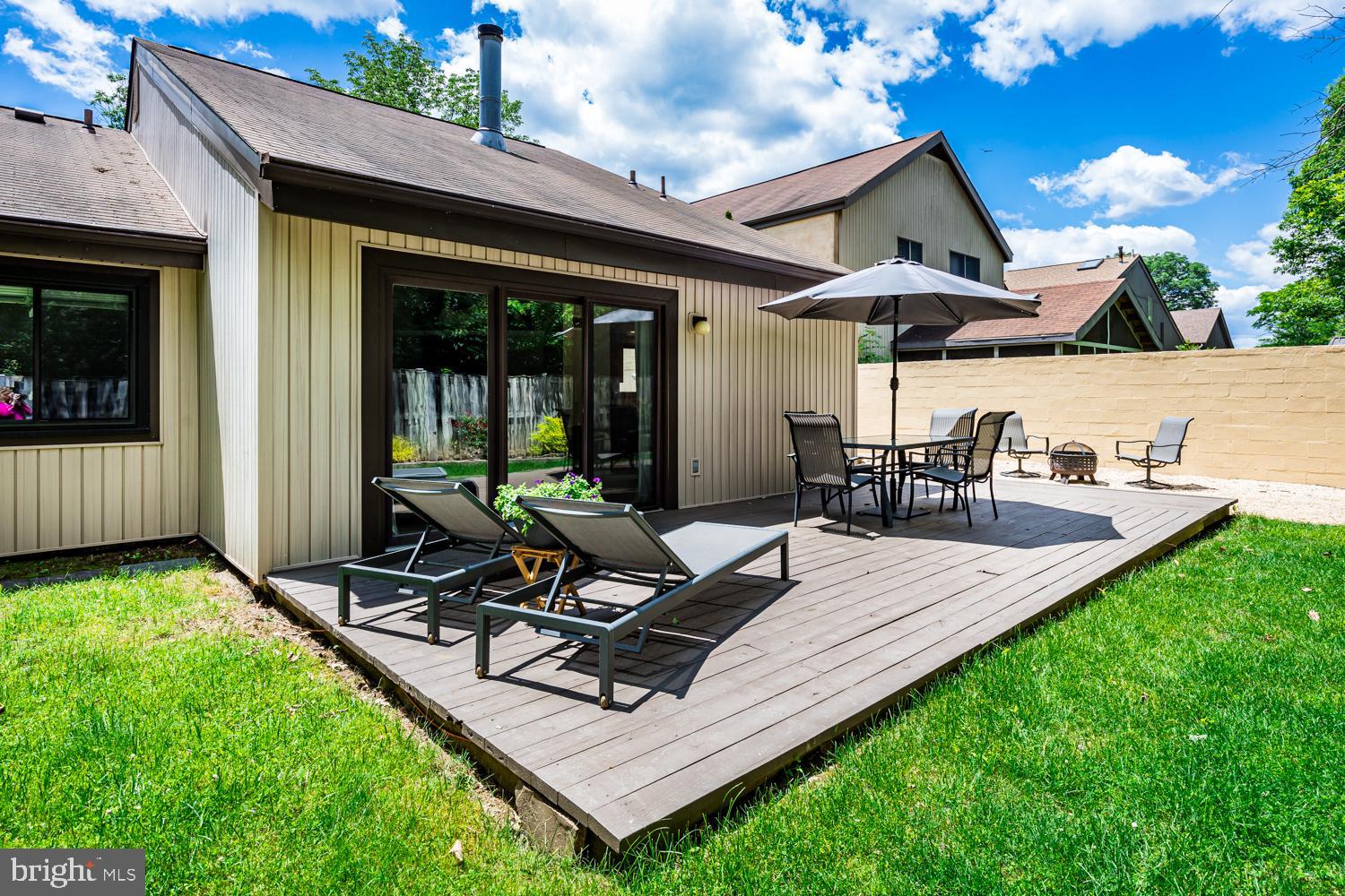 VILLAGE OF LONG REACH - Residential