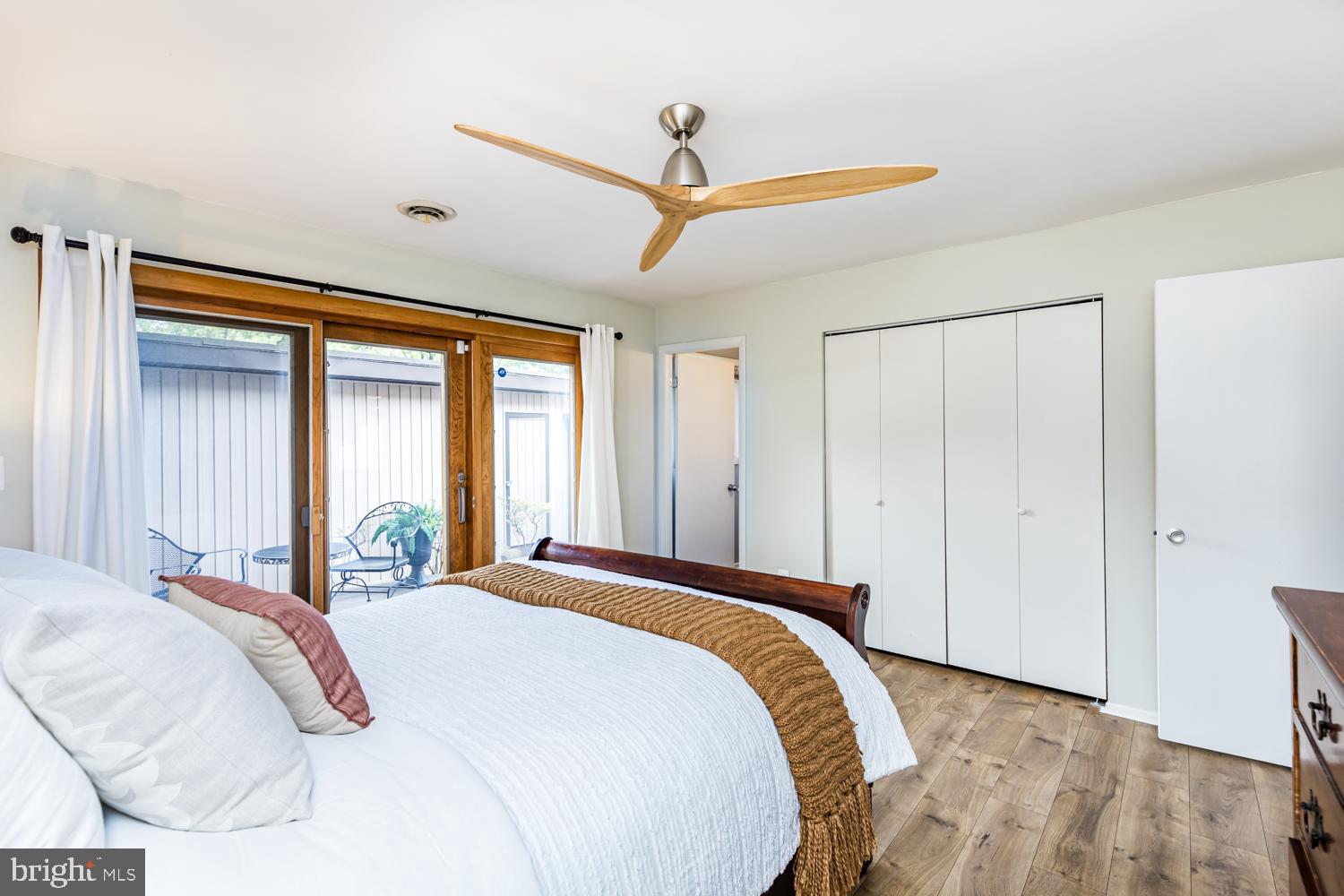 VILLAGE OF LONG REACH - Residential