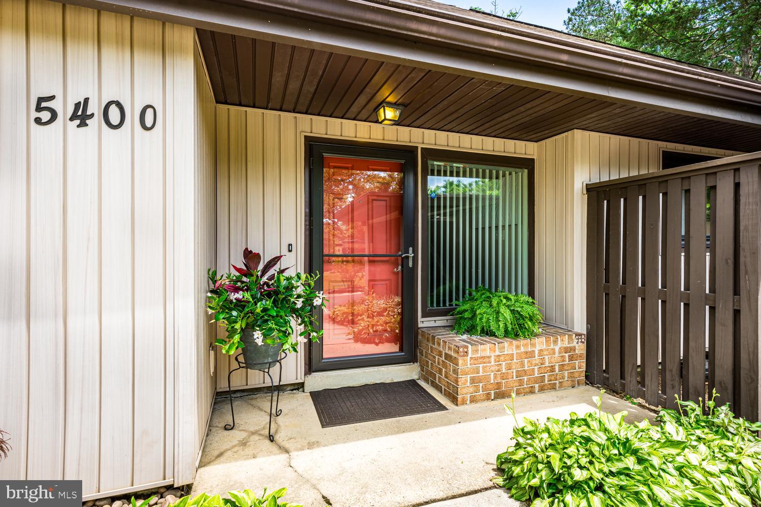 VILLAGE OF LONG REACH - Residential