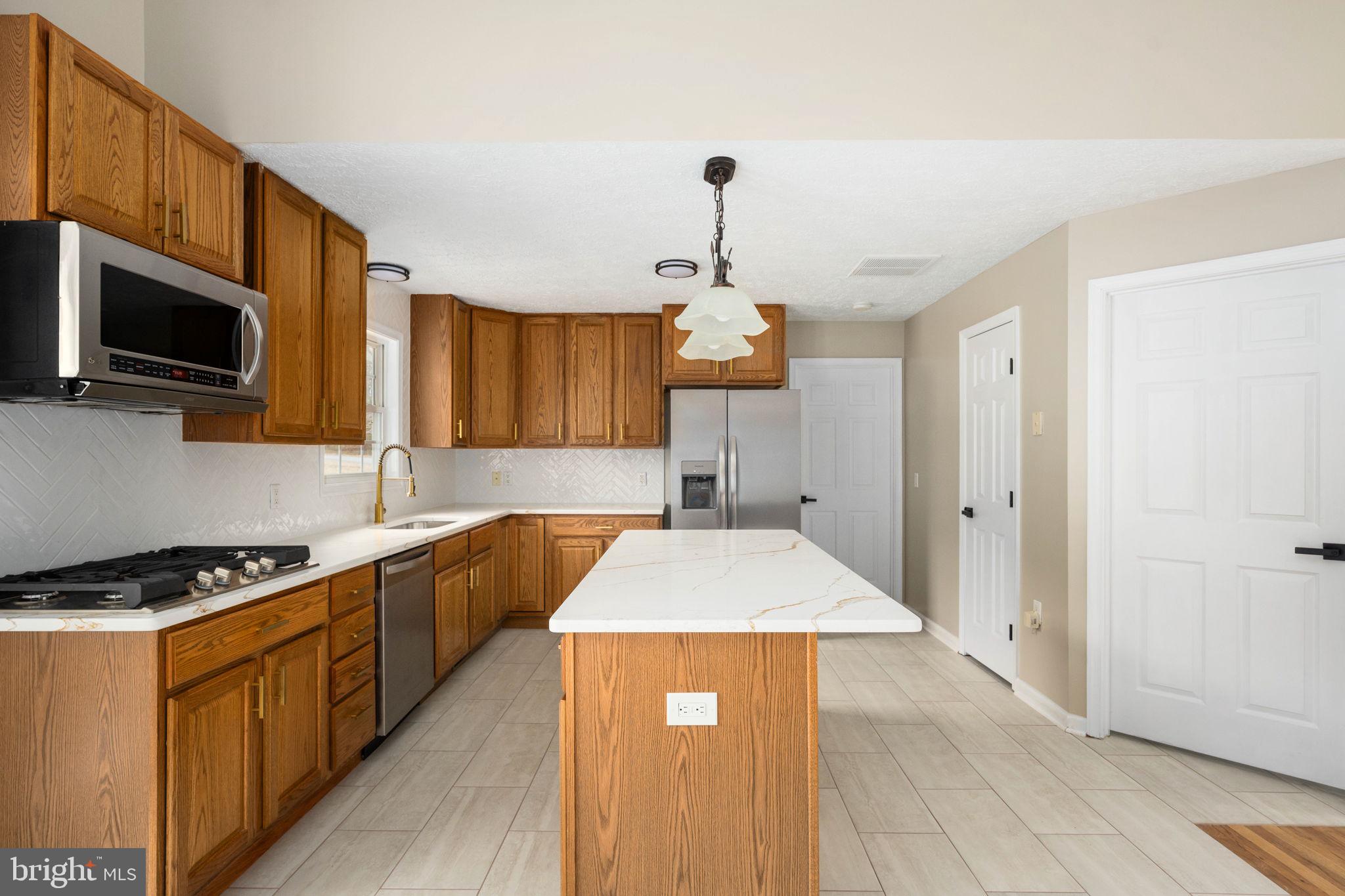 NEWMAN SPEEDWAY - Residential