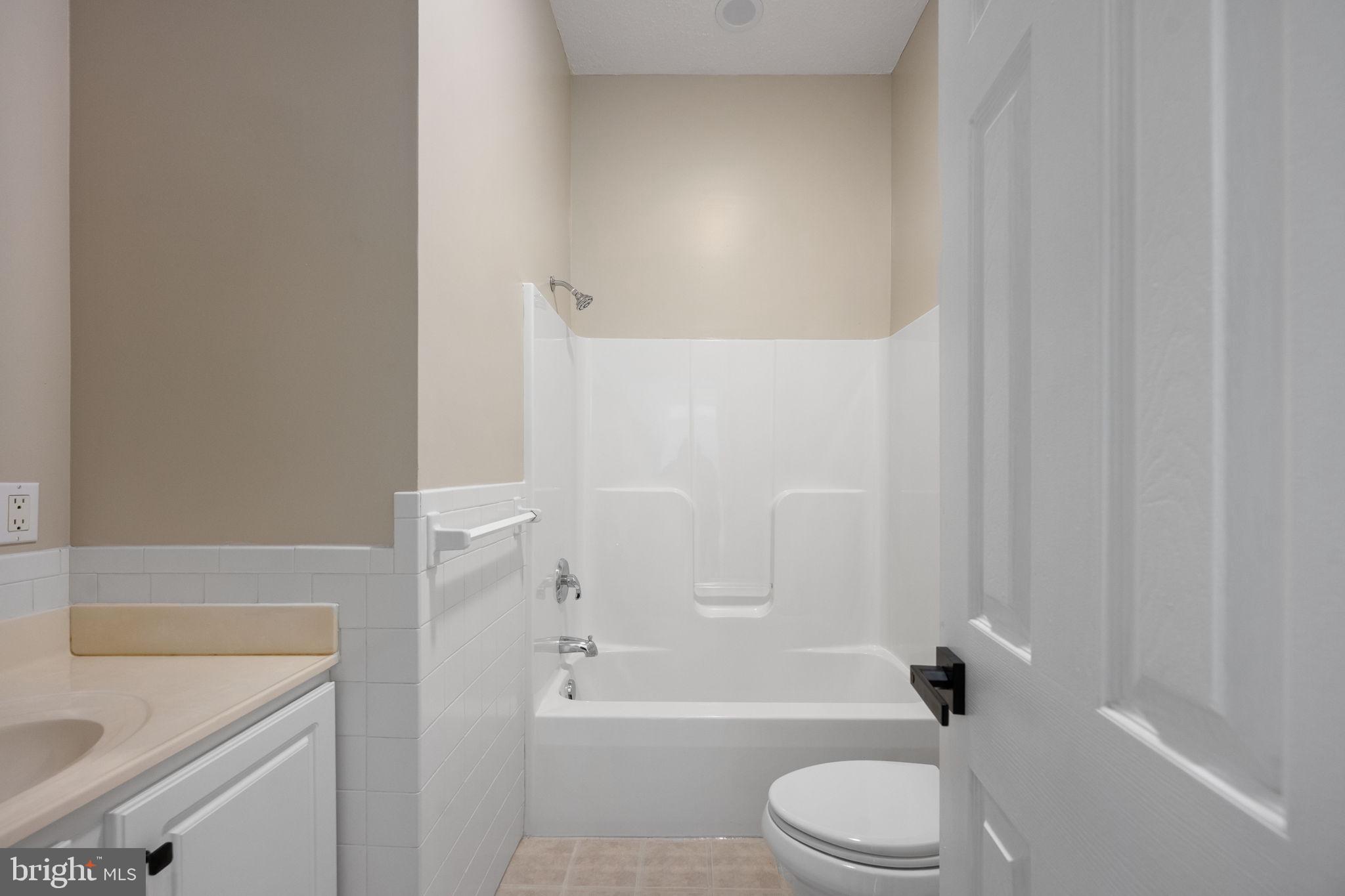 NEWMAN SPEEDWAY - Residential