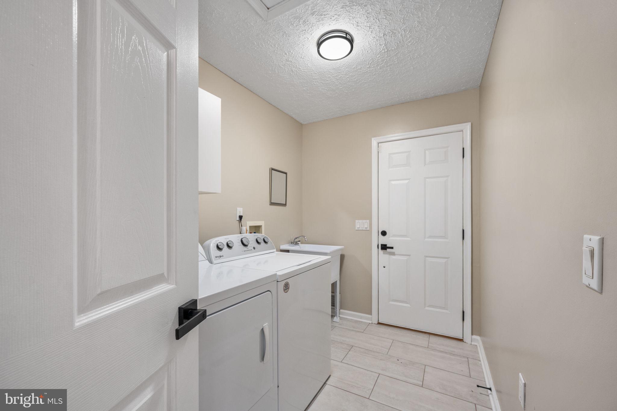 NEWMAN SPEEDWAY - Residential