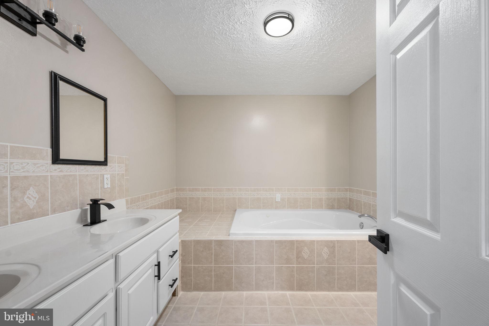 NEWMAN SPEEDWAY - Residential