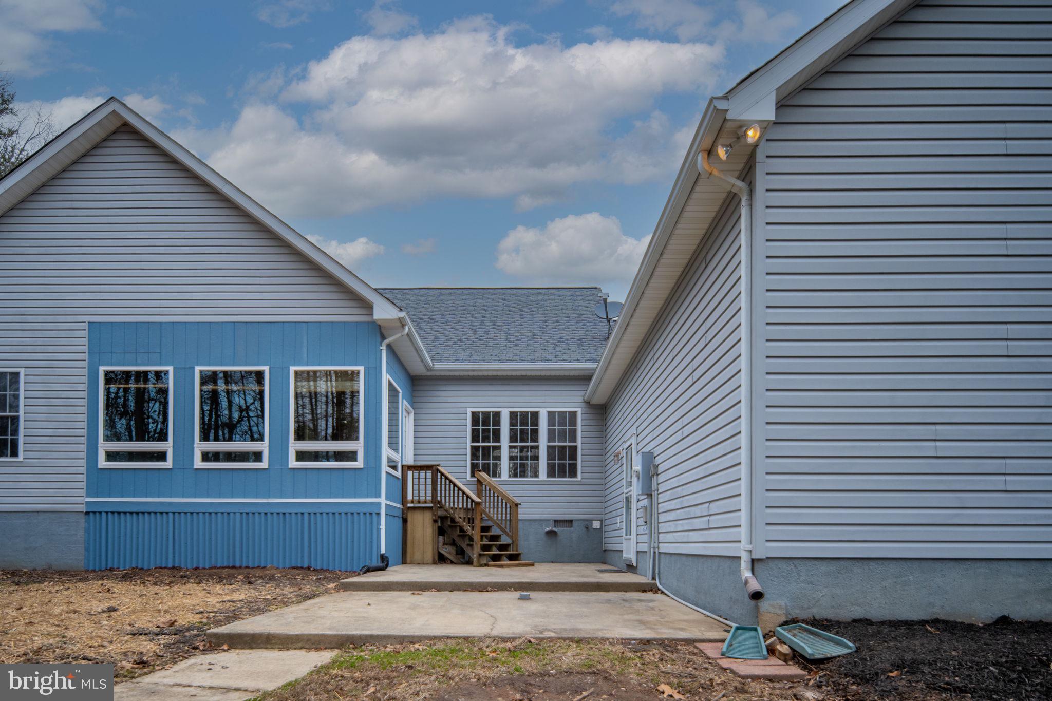 NEWMAN SPEEDWAY - Residential