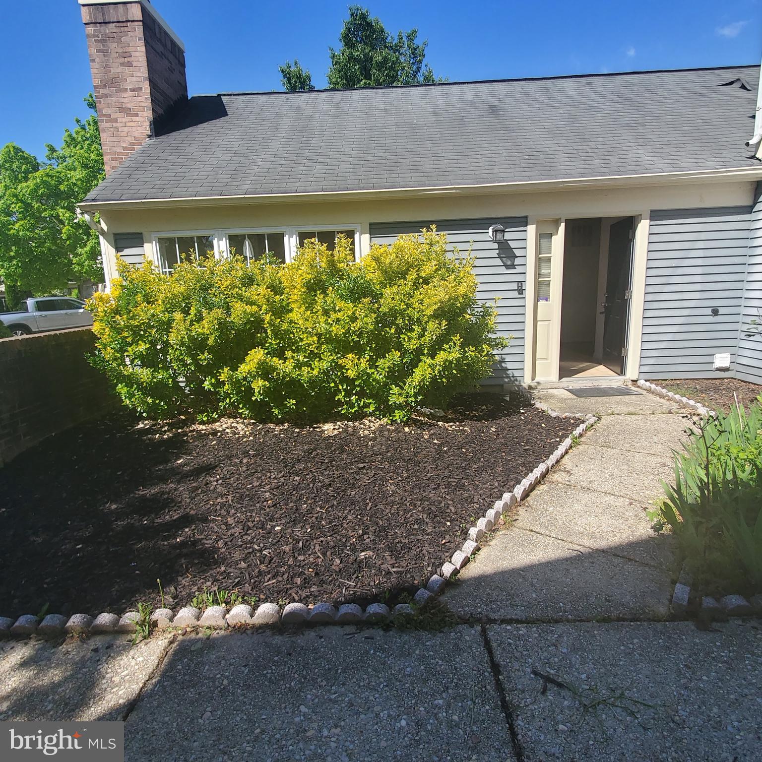 MARLBOROUGH CONDOMINIUM - Residential Lease