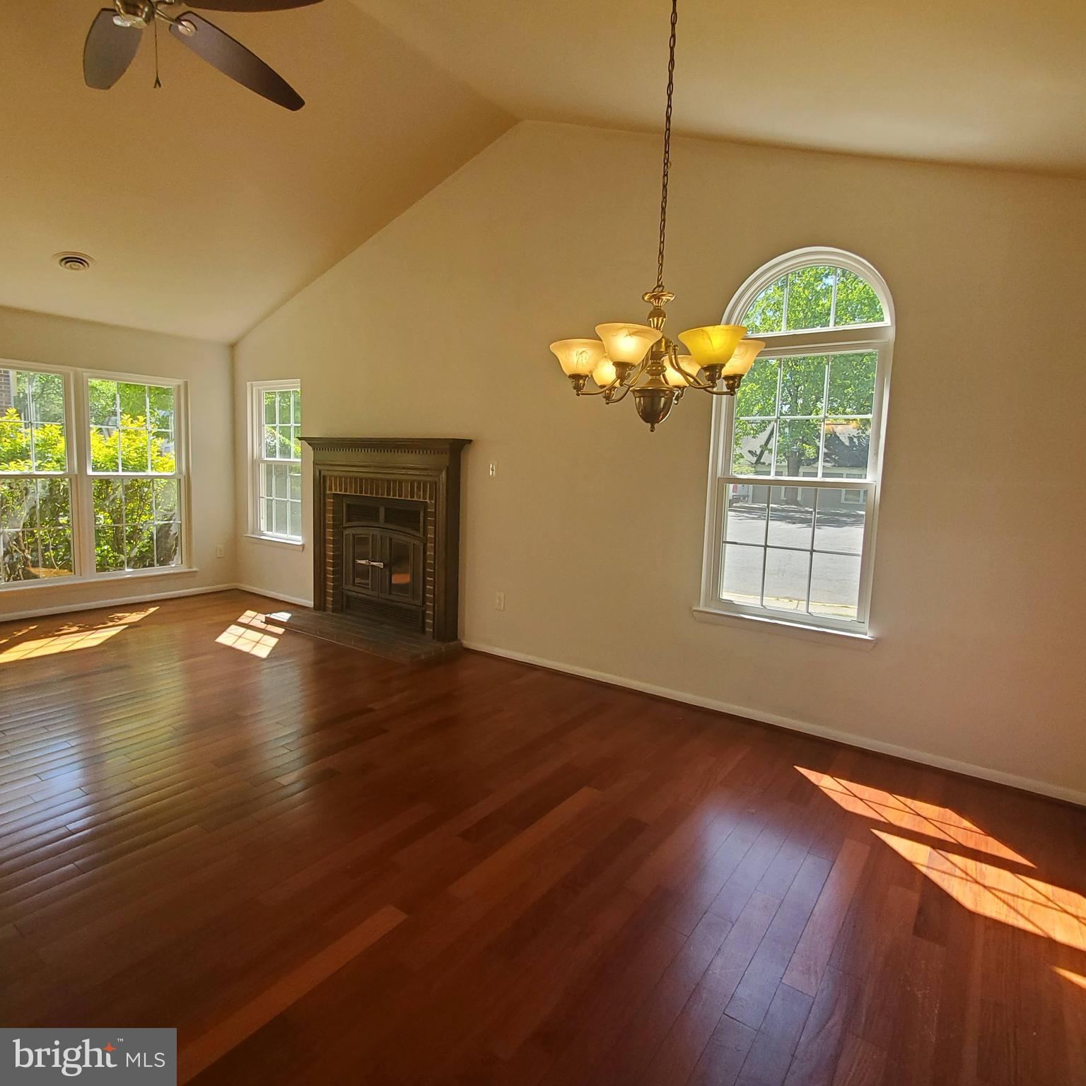 MARLBOROUGH CONDOMINIUM - Residential Lease