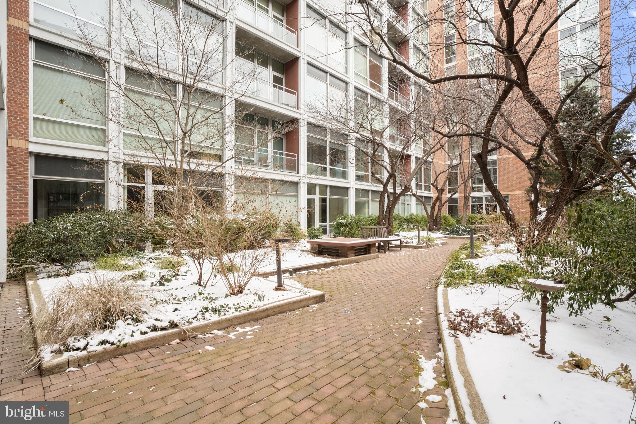 SOCIETY HILL - Residential