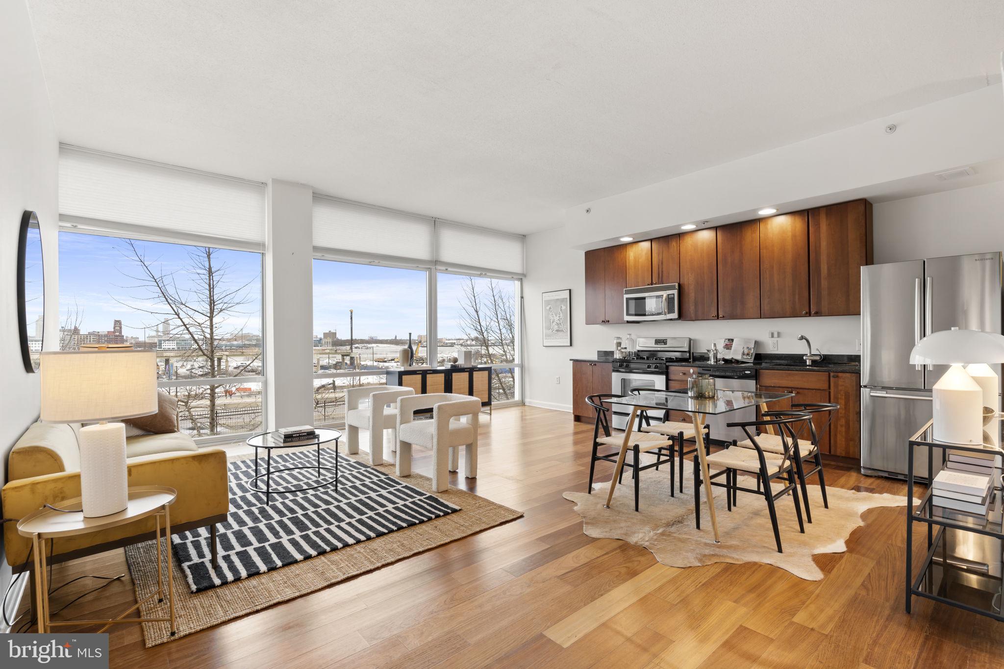 SOCIETY HILL - Residential