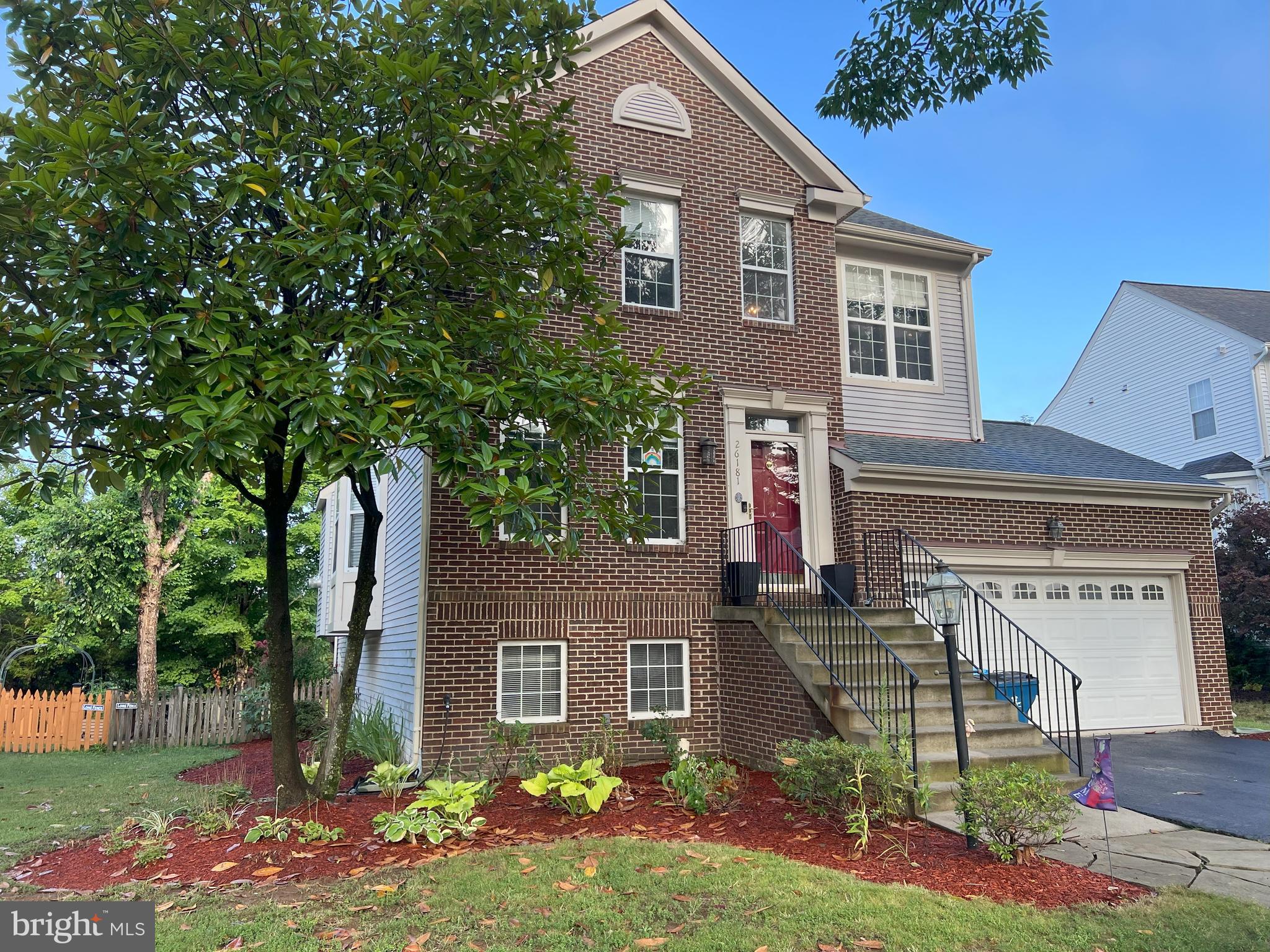 SOUTH RIDING - Residential Lease