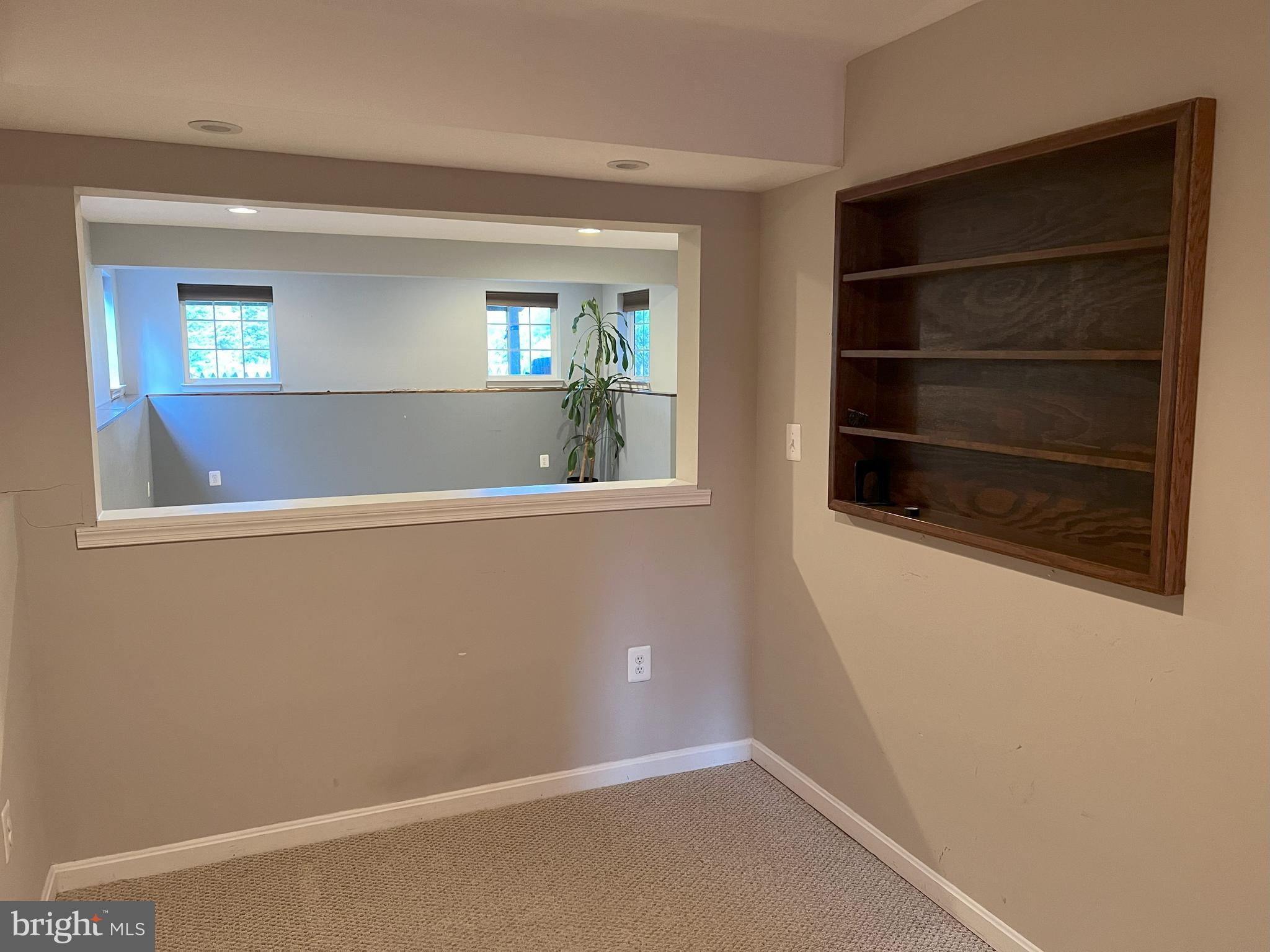 SOUTH RIDING - Residential Lease