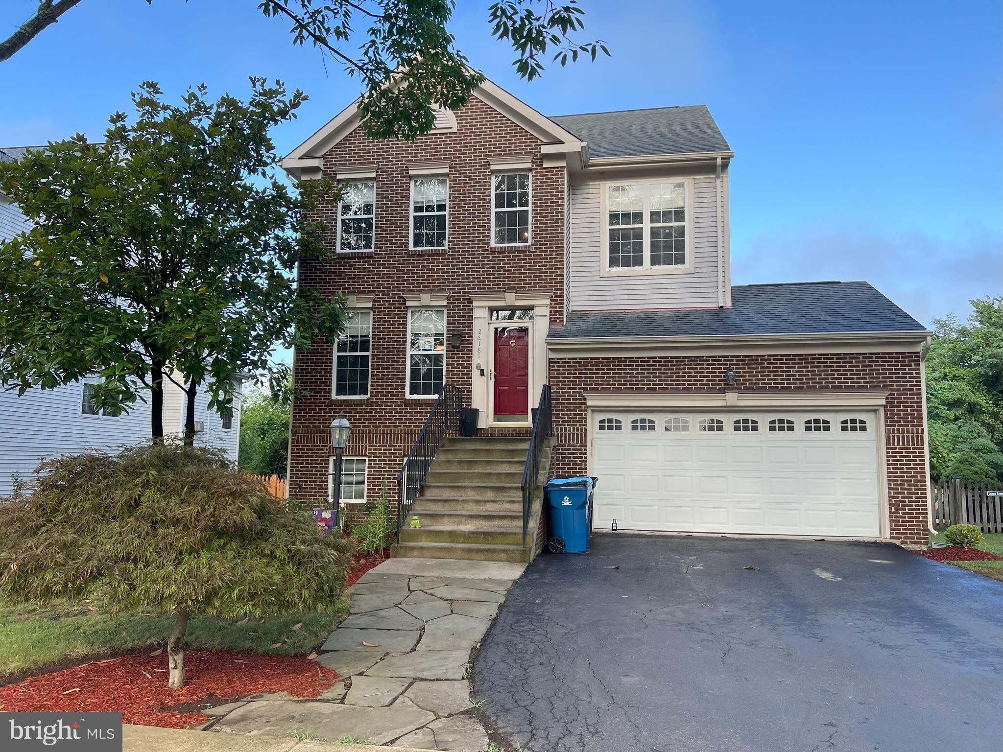 SOUTH RIDING - Residential Lease