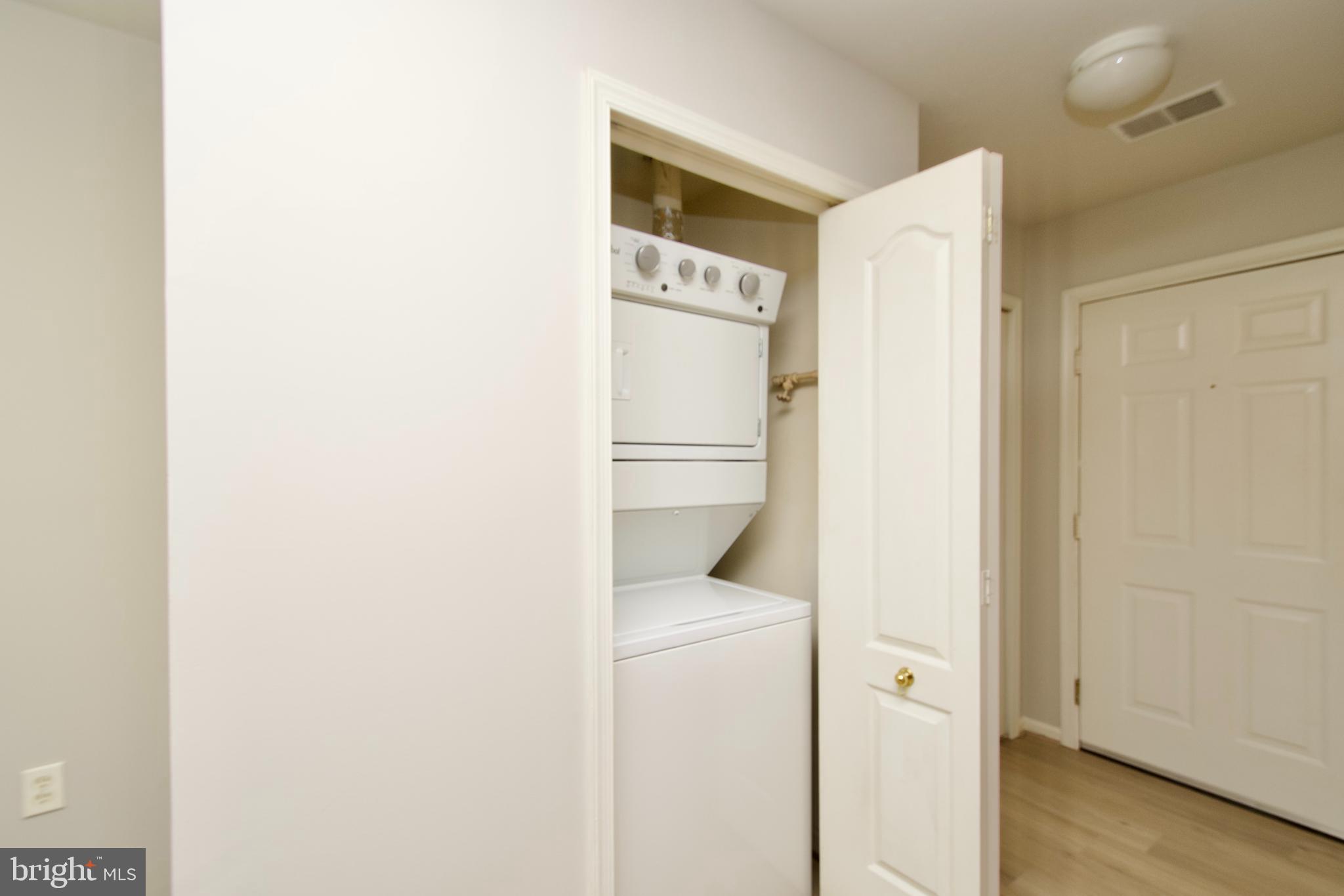 LARGO TOWN CENTER - Residential