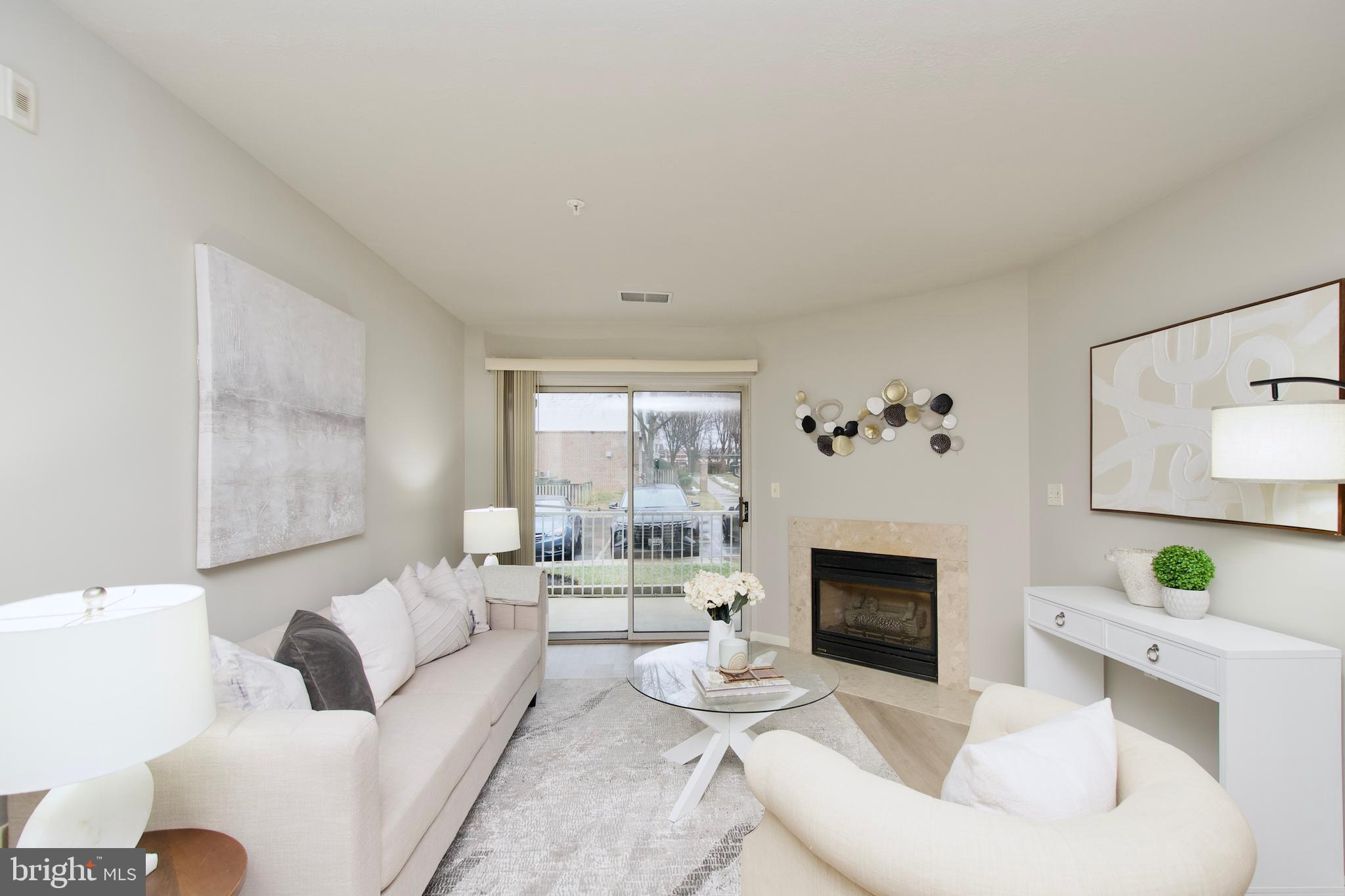 LARGO TOWN CENTER - Residential